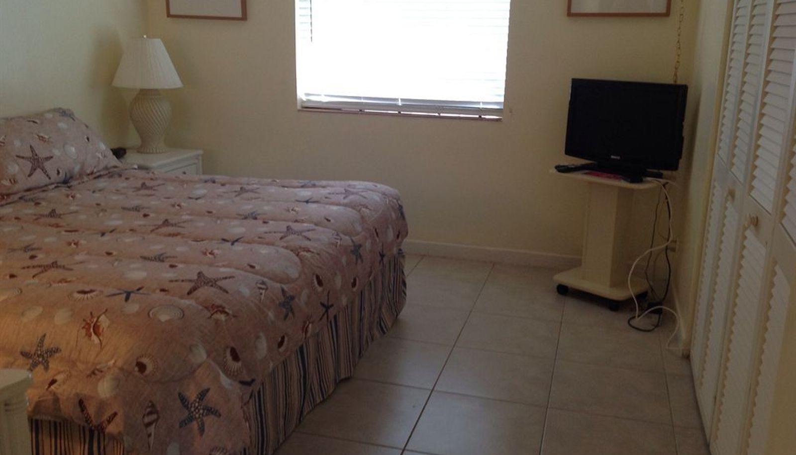 Hotel Innenbereich - The Grove Beach Vacation Rentals