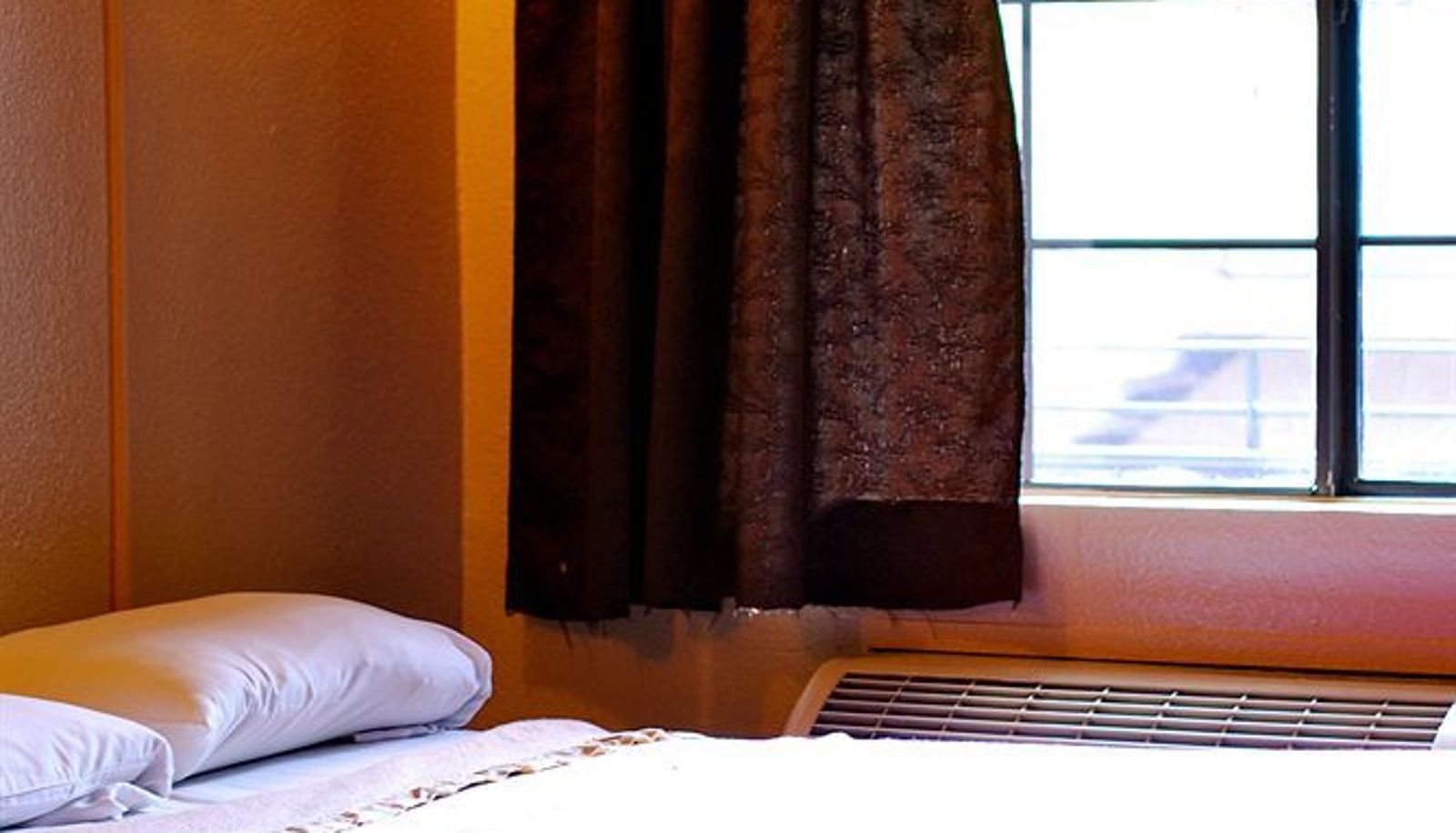 Standard room - West Wind Lodge