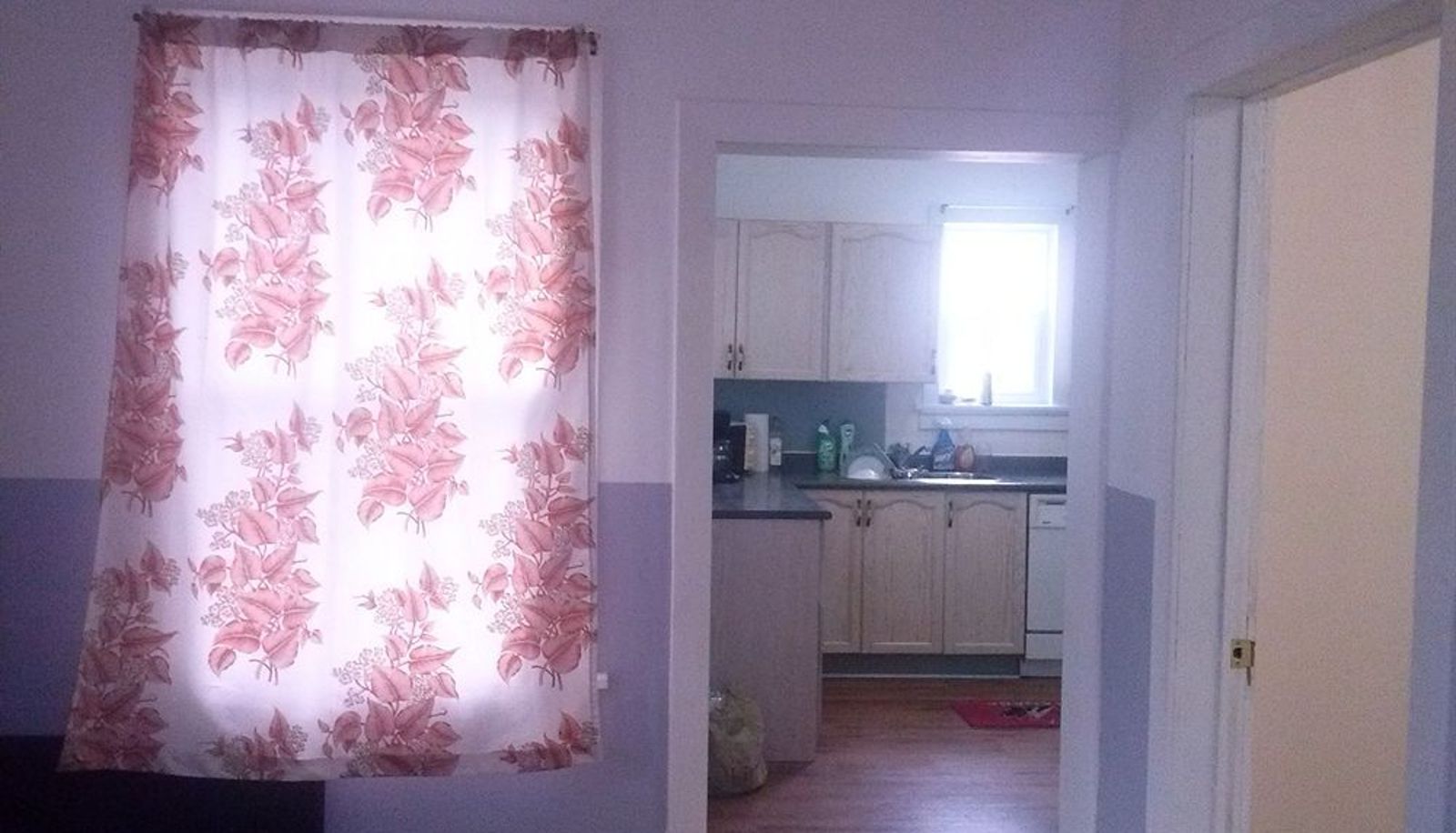Küchenbereich im Zimmer - Ontario Street Apartments