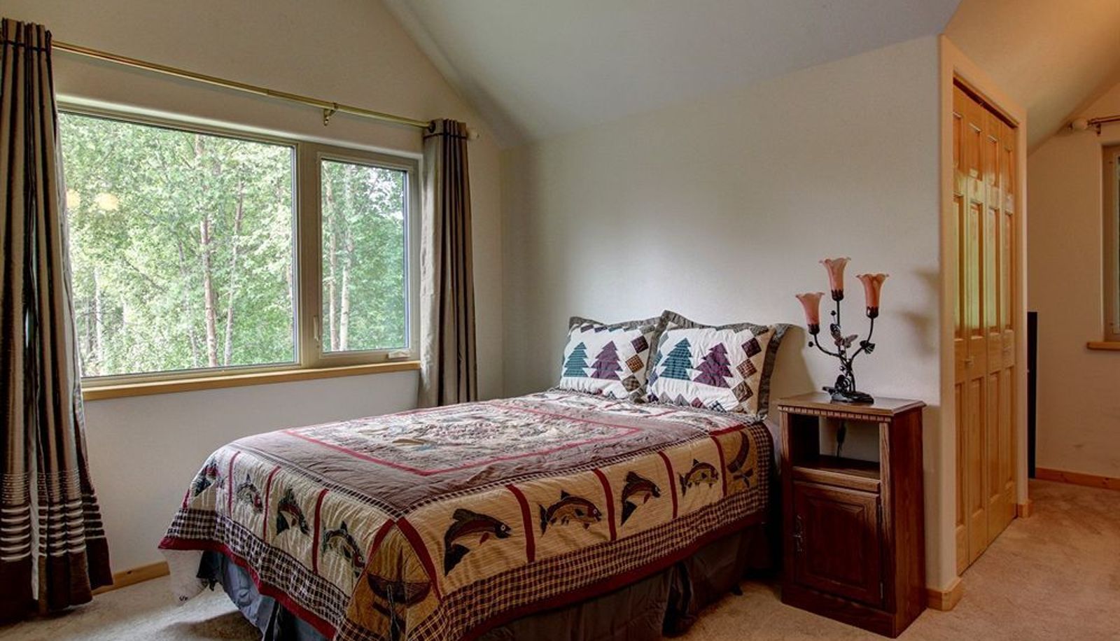 Superior room (double) - Salmon Catcher Luxury Bed & Breakfast