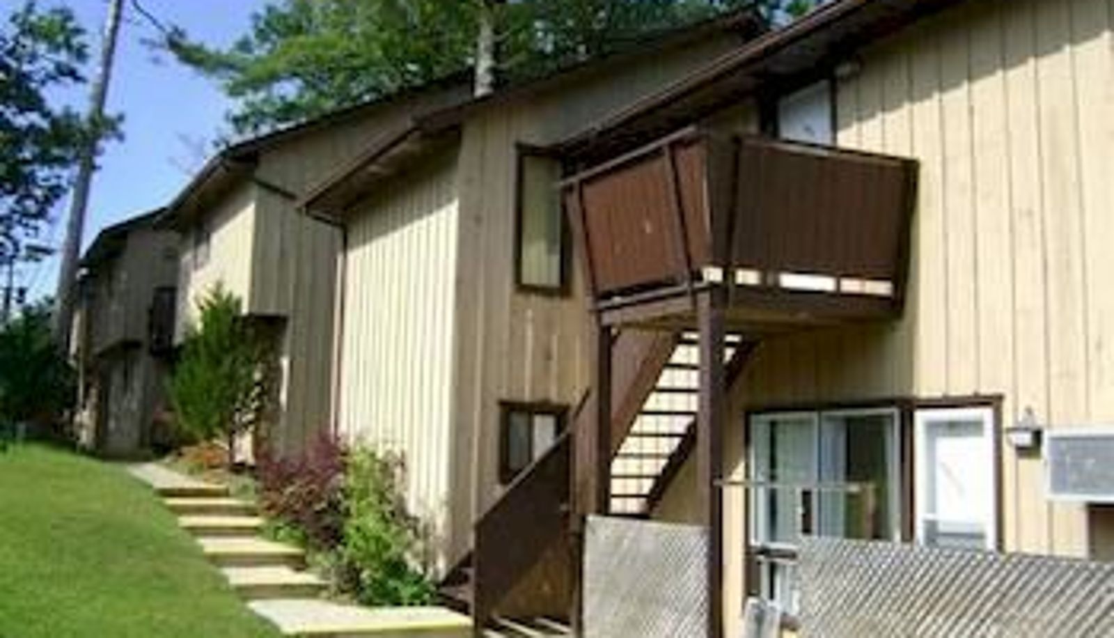 Terrace - Dyconia Hotel: Wasaga's Party Resort