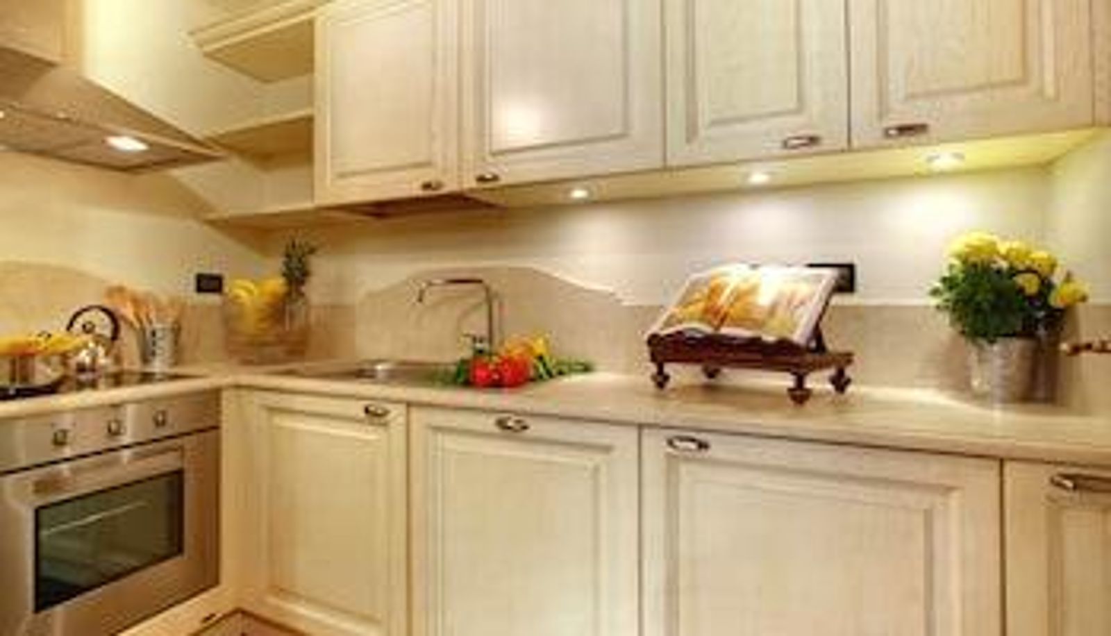 Info - Orlando Palace Apartments
