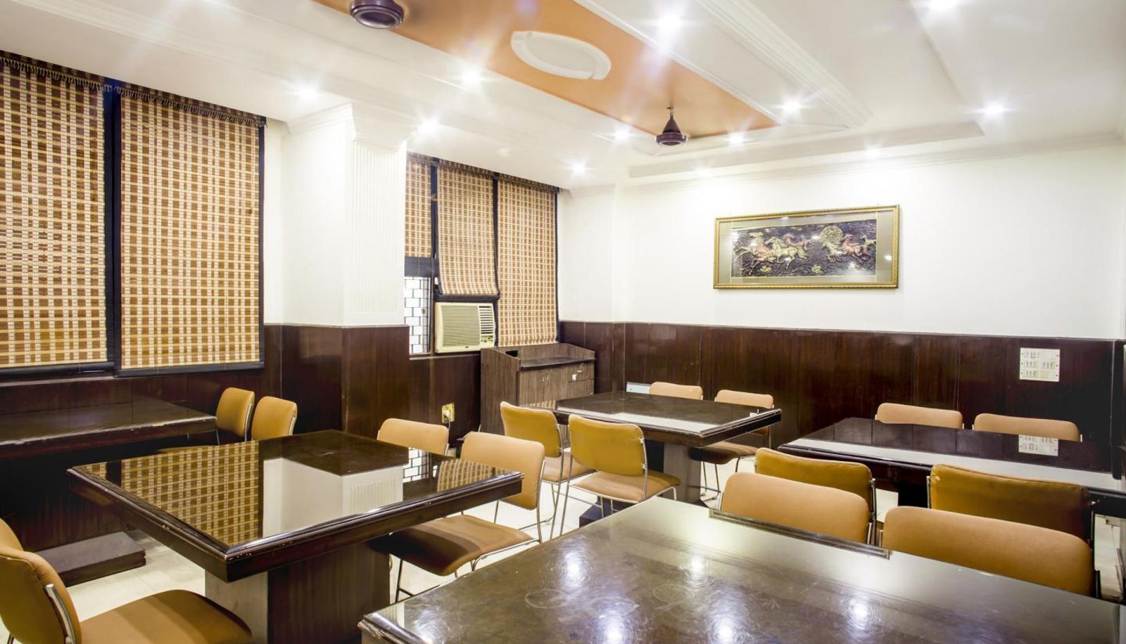 Info - Hotel Chand Palace