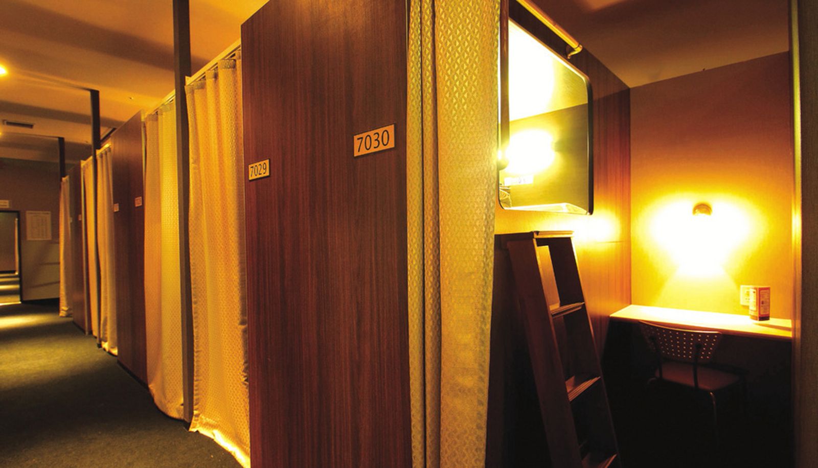 Standardzimmer (Einzel) - Niko Capsule Hotel Refre
