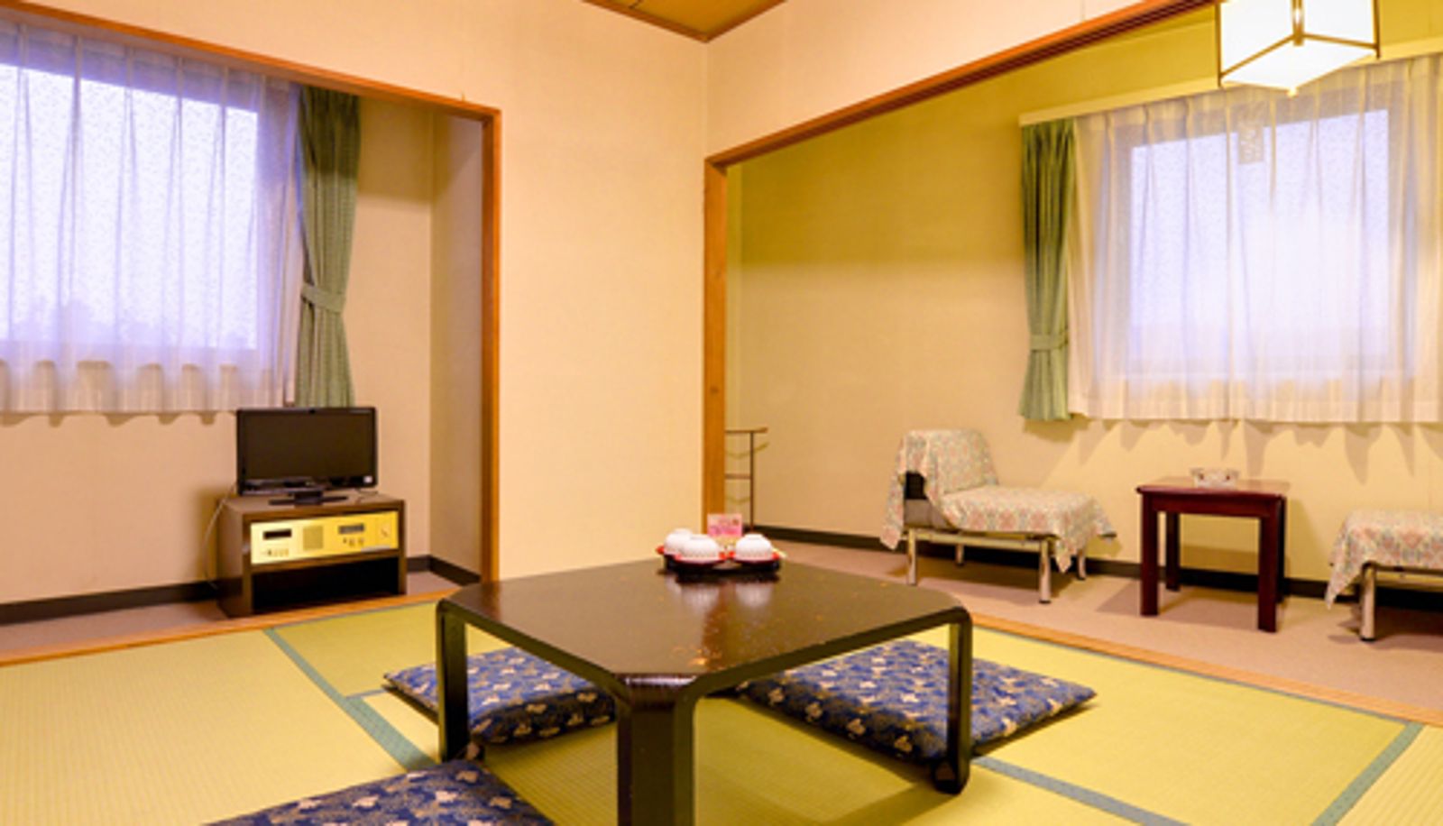 Standard room (double) - Kuriyama Onsen Hotel Paradise Hills