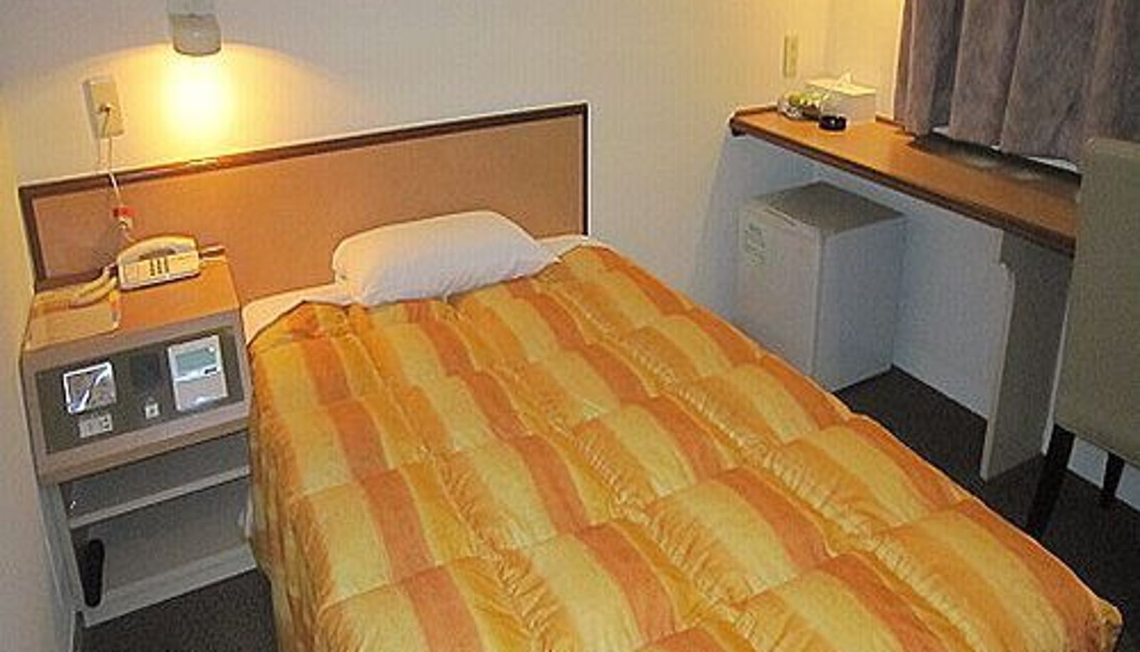 Standard room (single) - Osakateikoku Hotel