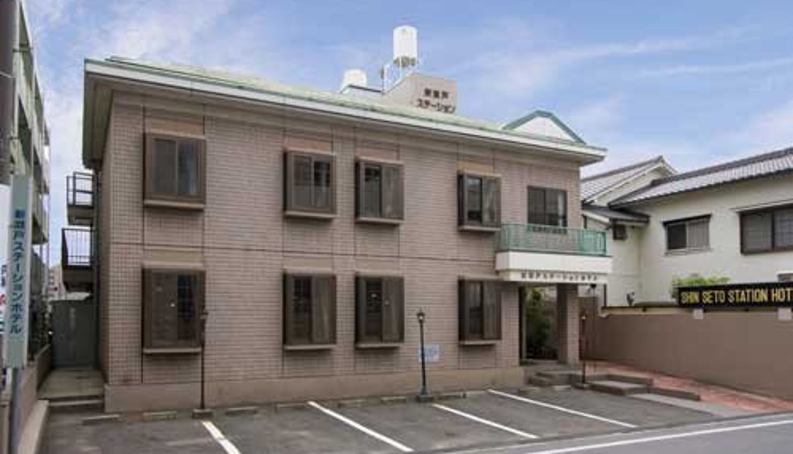 Exterior view - Shinseto Station Hotel