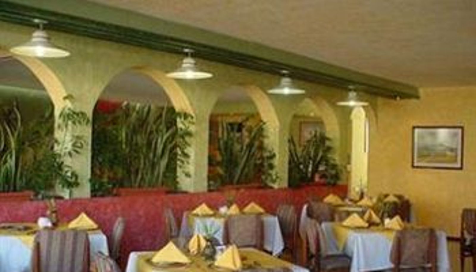 Restaurant - Plaza Morelos Hotel