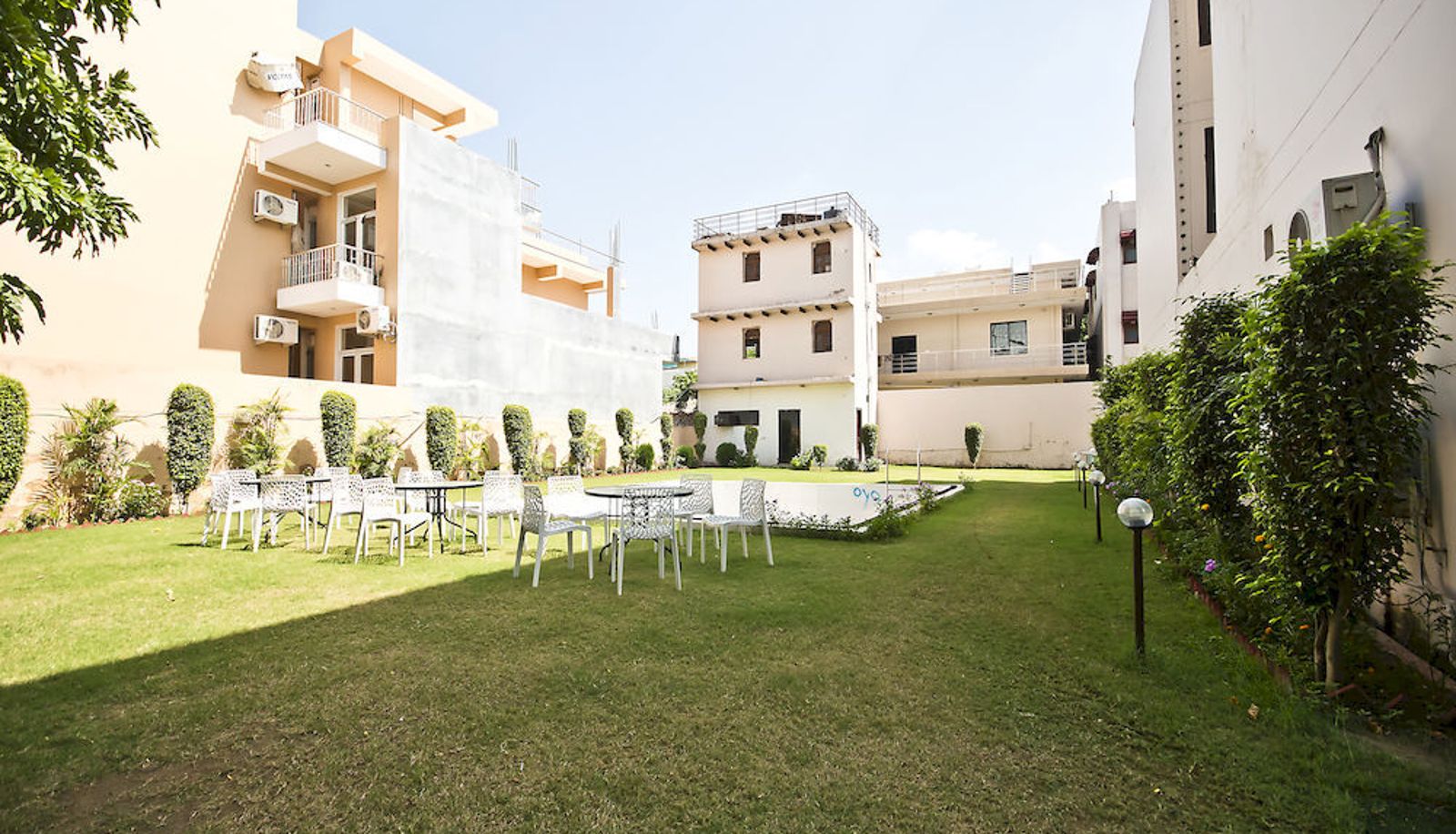 Garten - OYO Premium DLF III