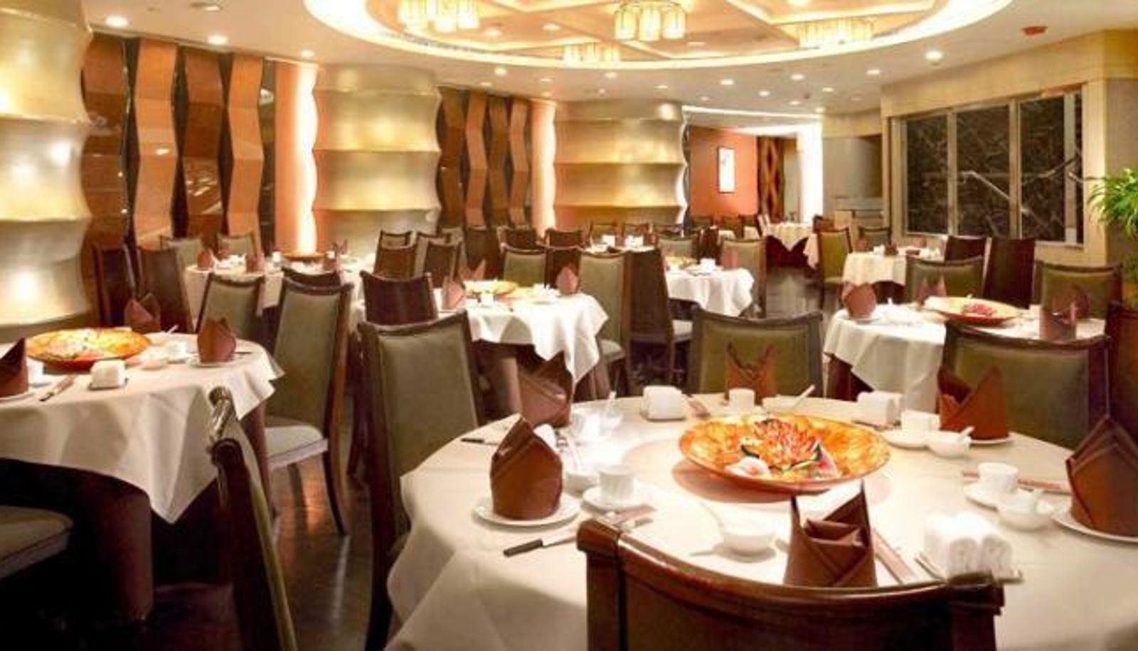 Breakfast room within the restaurant - Hotel Chutney Merry