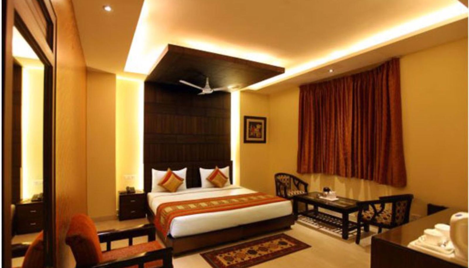 Info - Hotel Le Seasons
