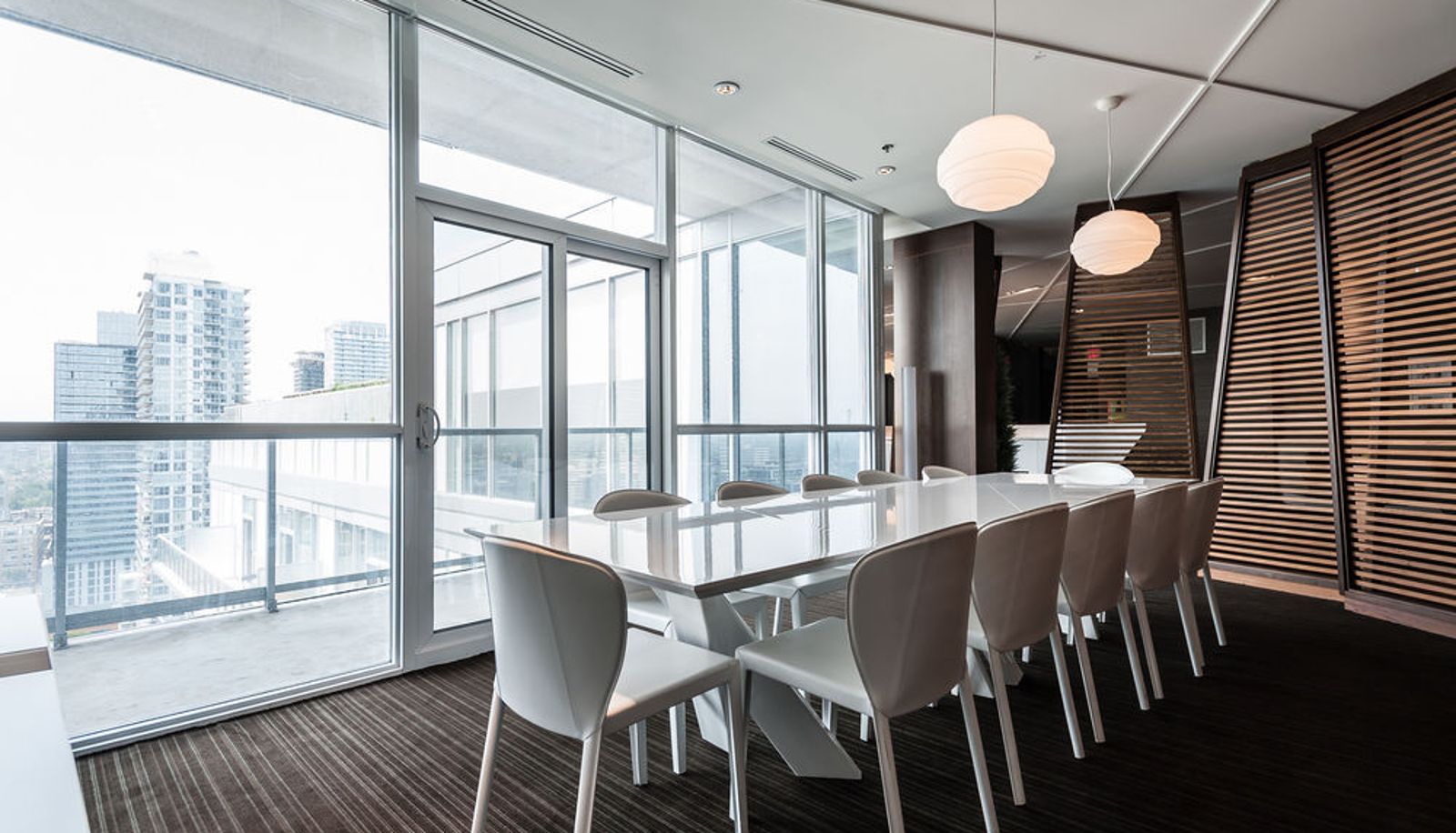 Sala riunioni - Life Suites - Front and Spadina