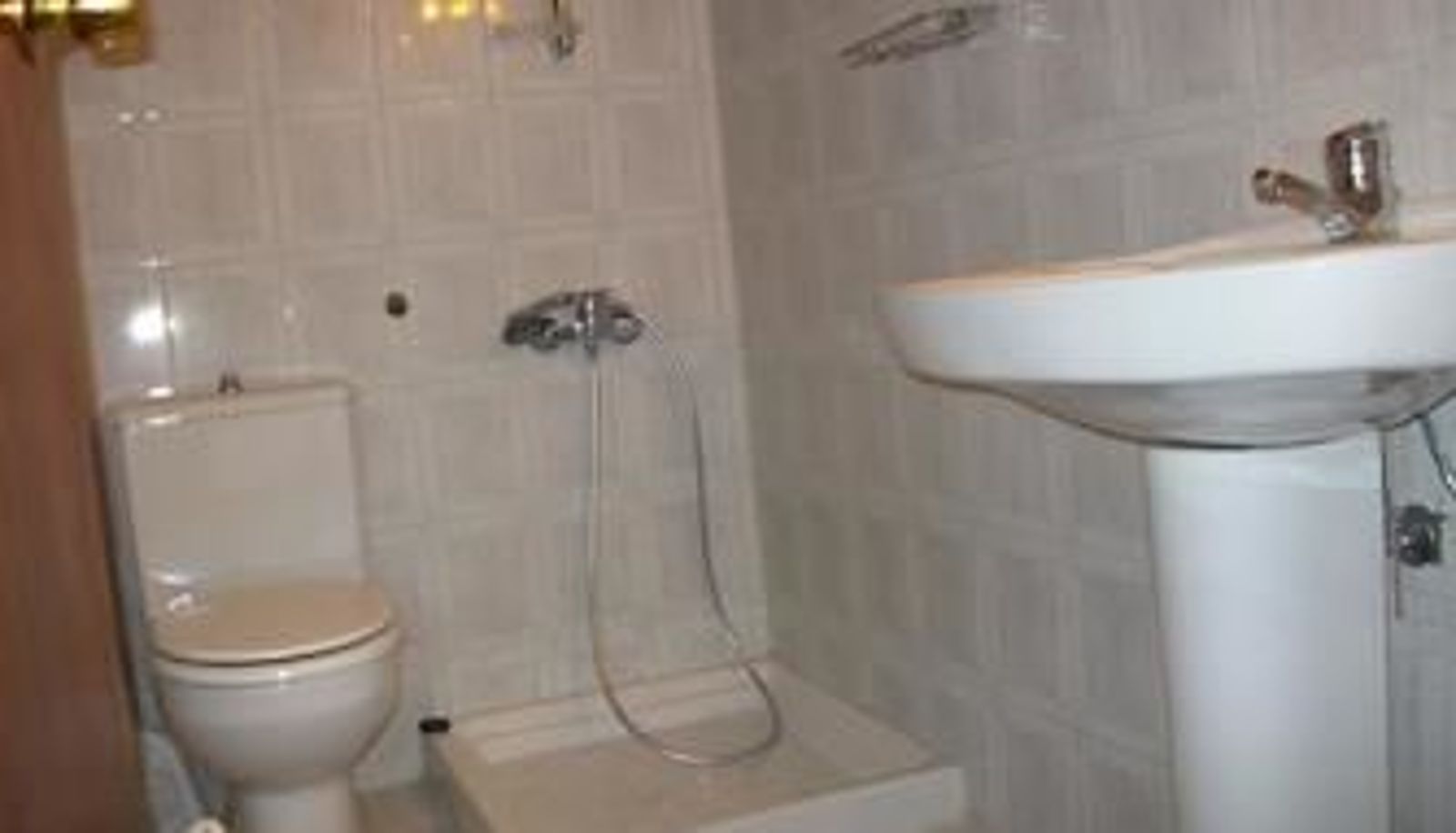 Bathroom - Samaria Pension & Restaurant