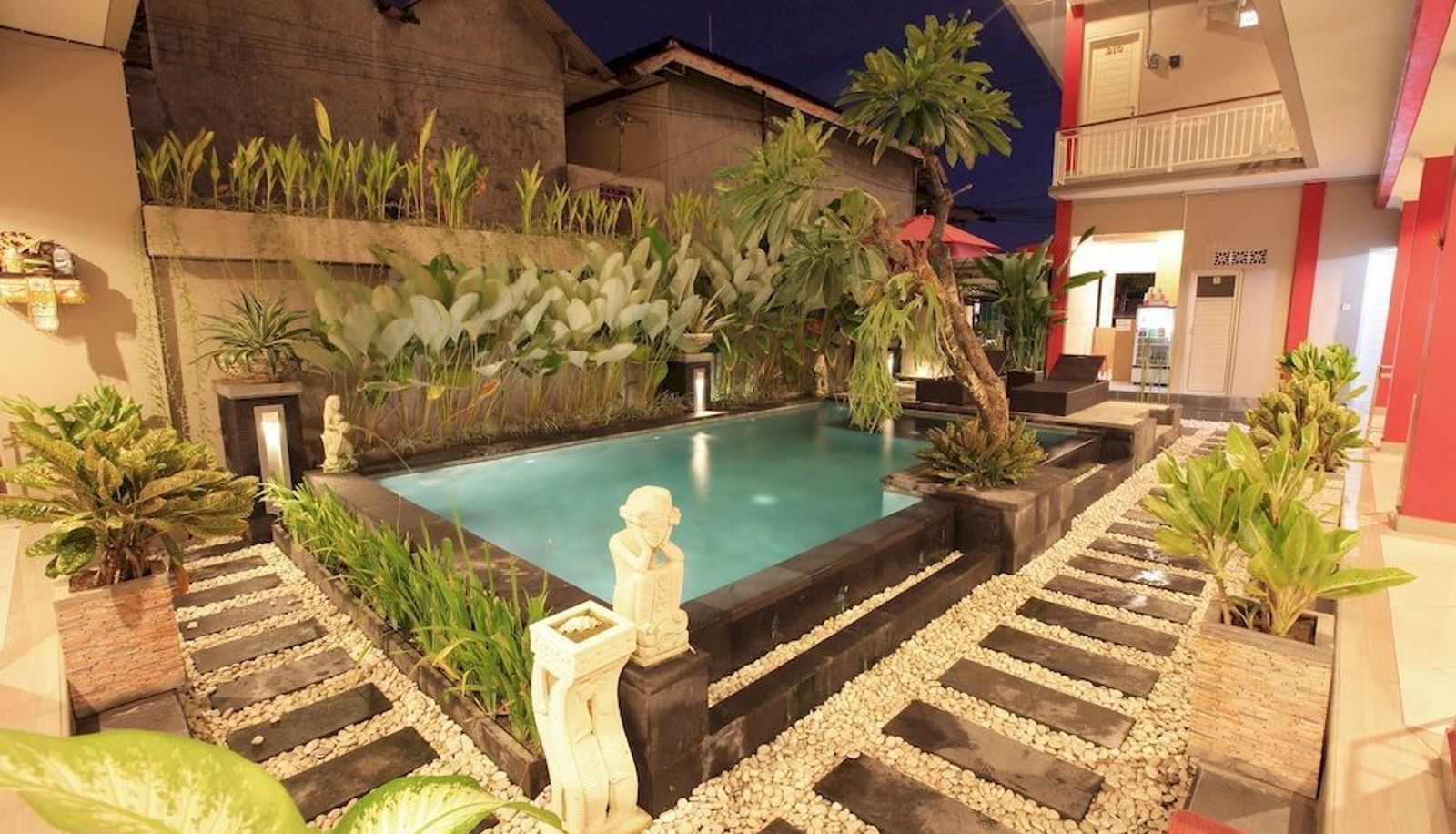 Zwembad - Rabasta Angkul Angkul Beach Inn Kuta