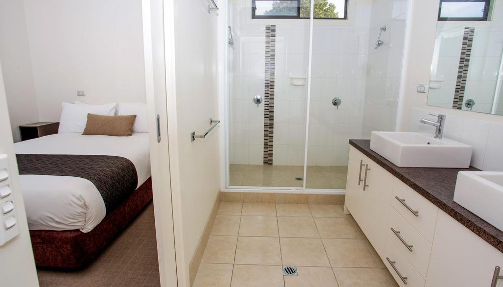 Superior room (single) - Discovery Parks – Melbourne