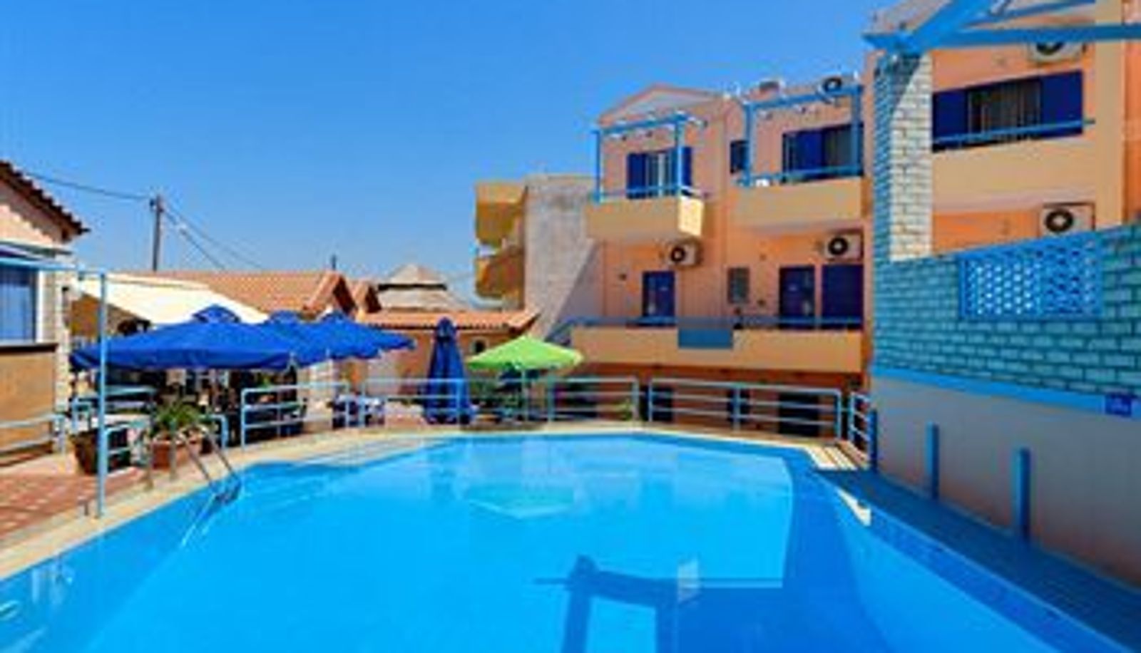 Piscina - Metropol Sea Hotel