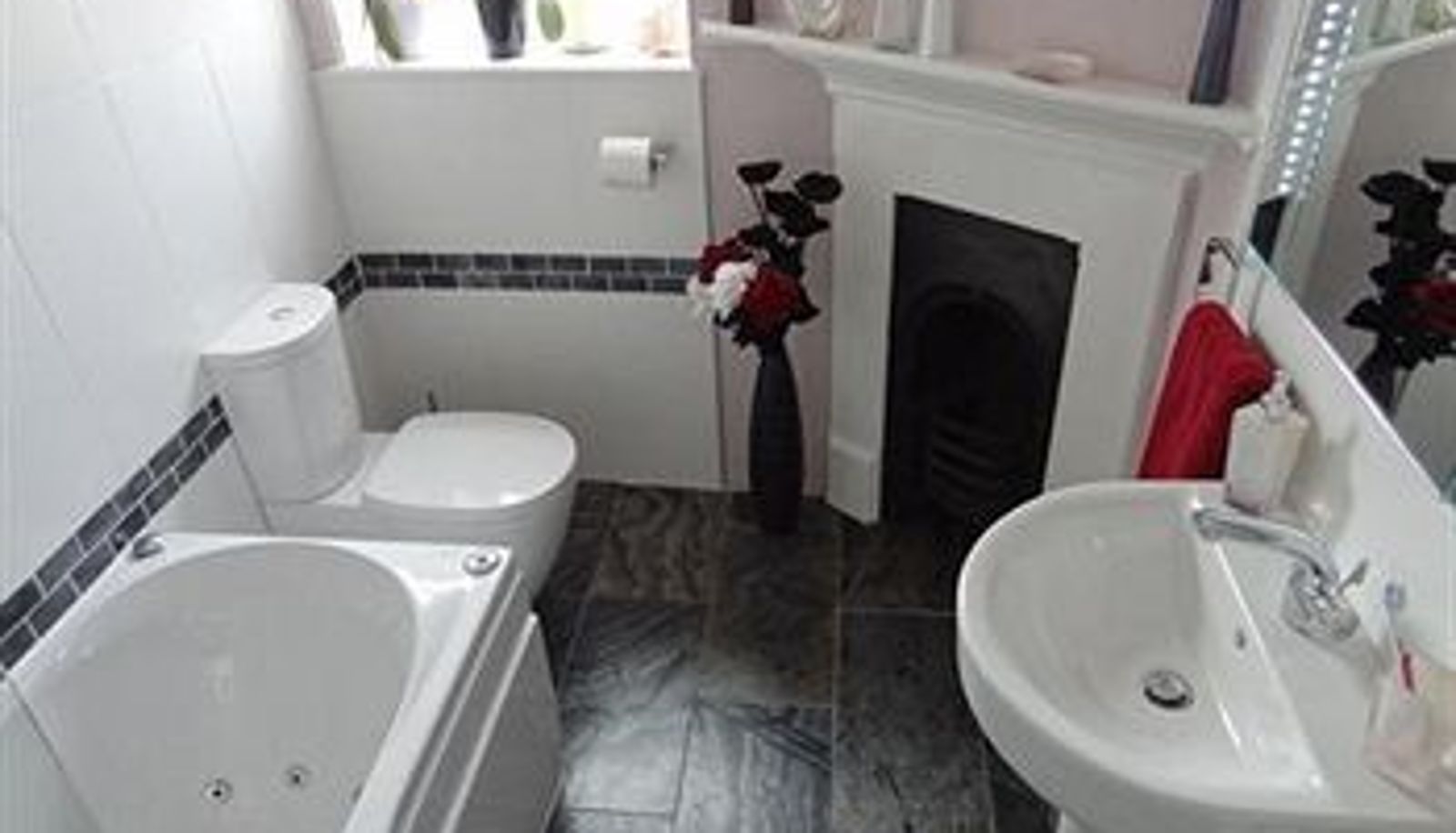 Bathroom - Bestworth House