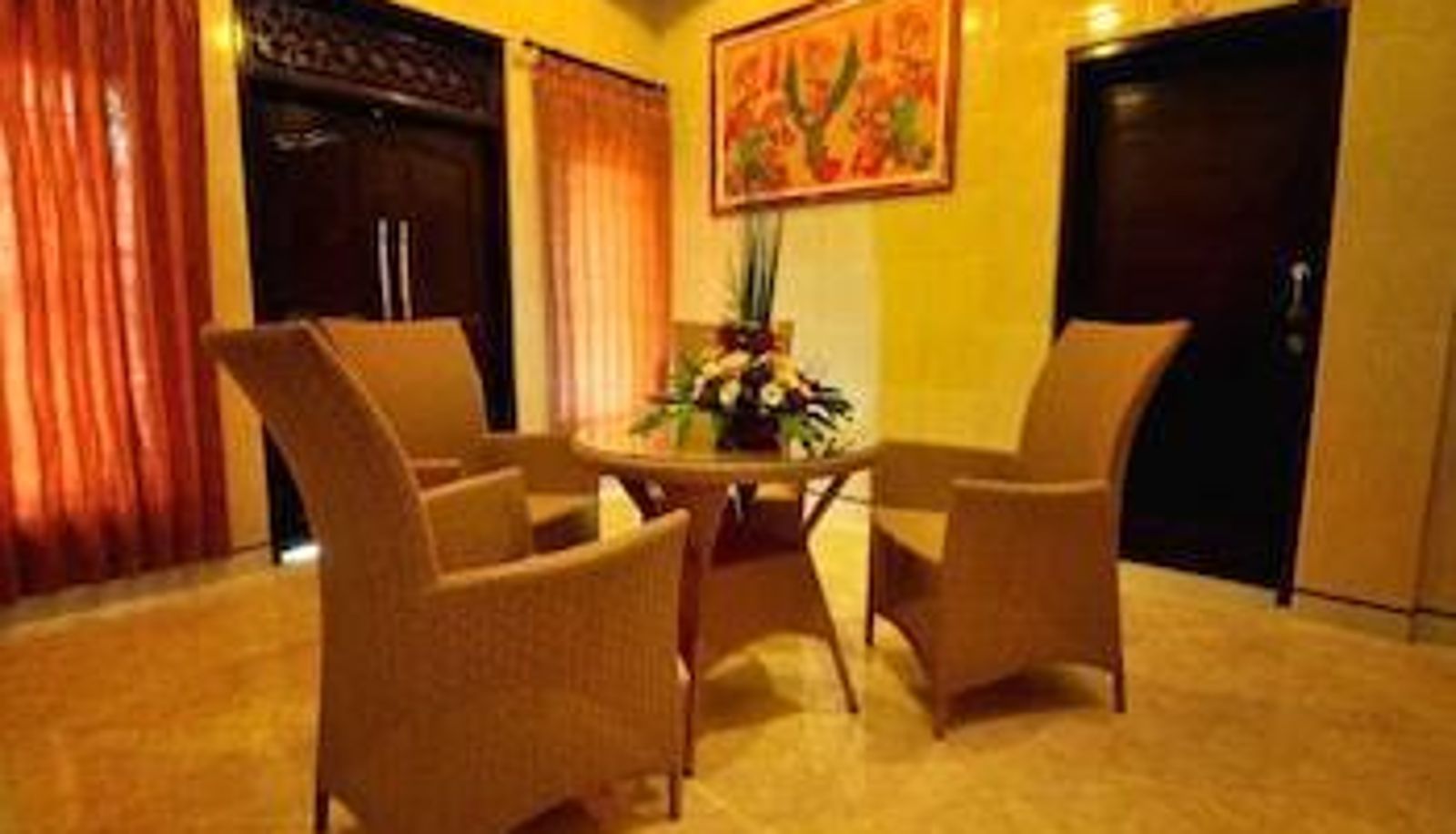 Hall - Denays House