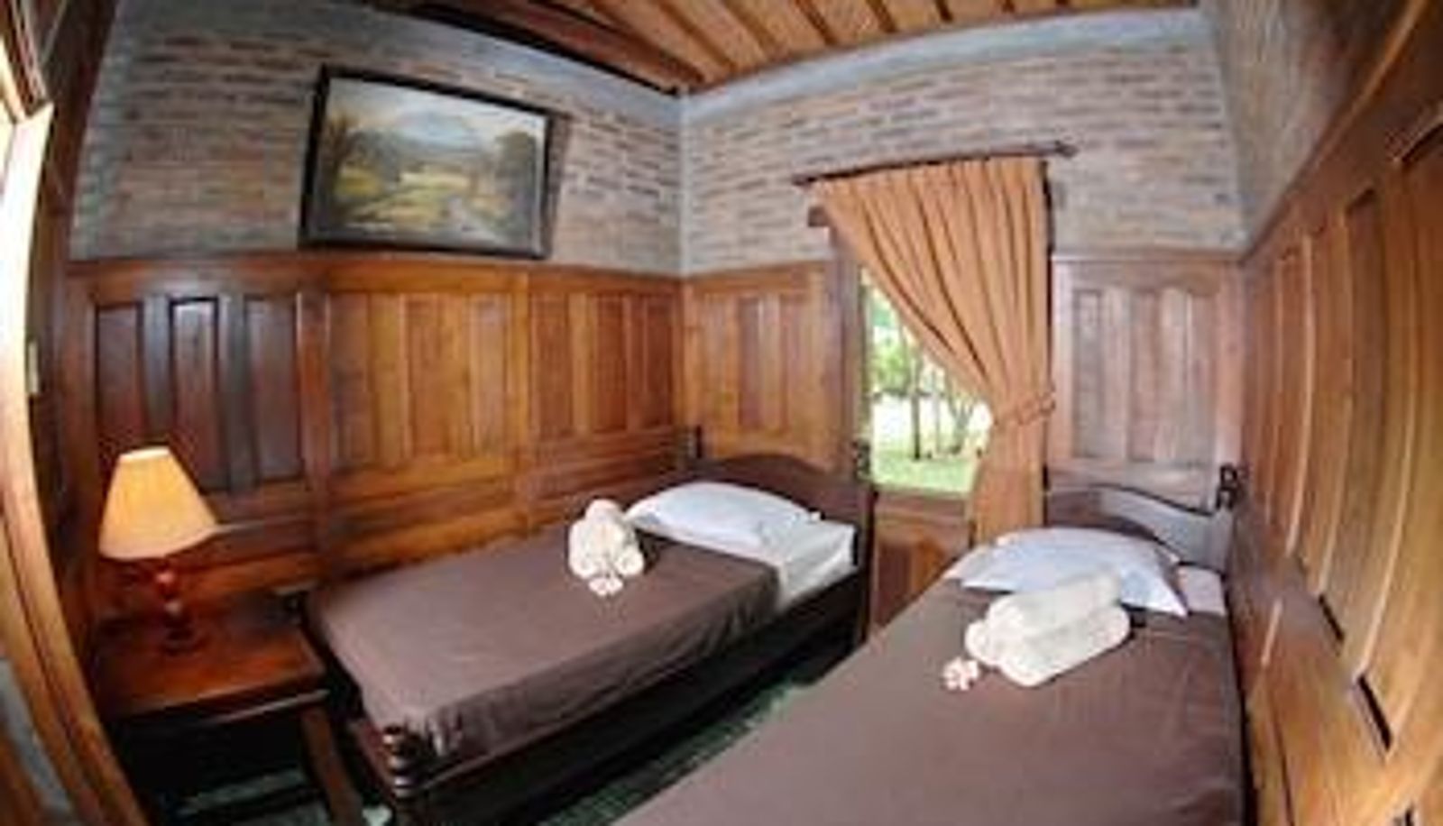 Standard room - Hills Joglo Villa