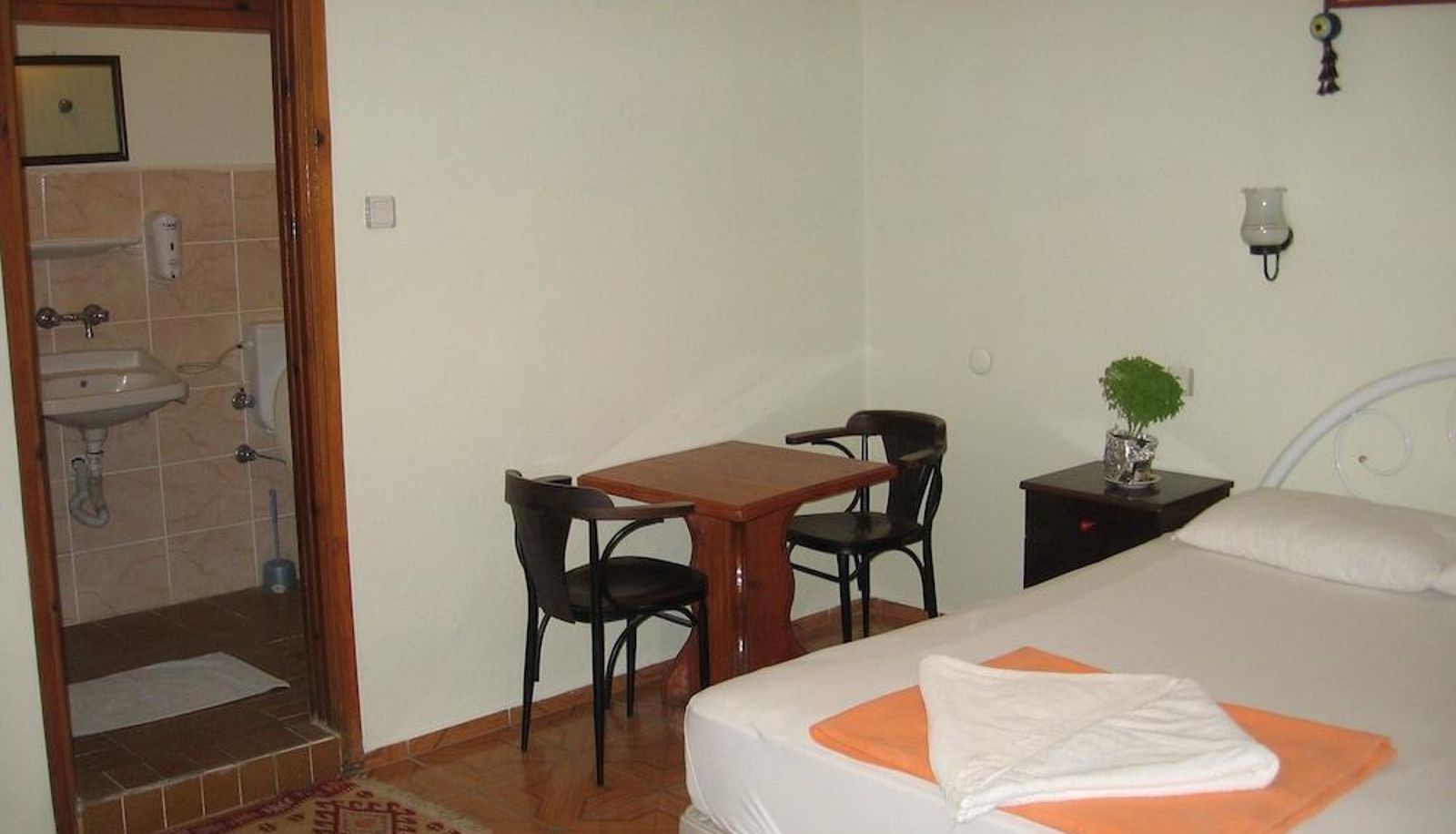 Chambre Standard - Paris Hotel