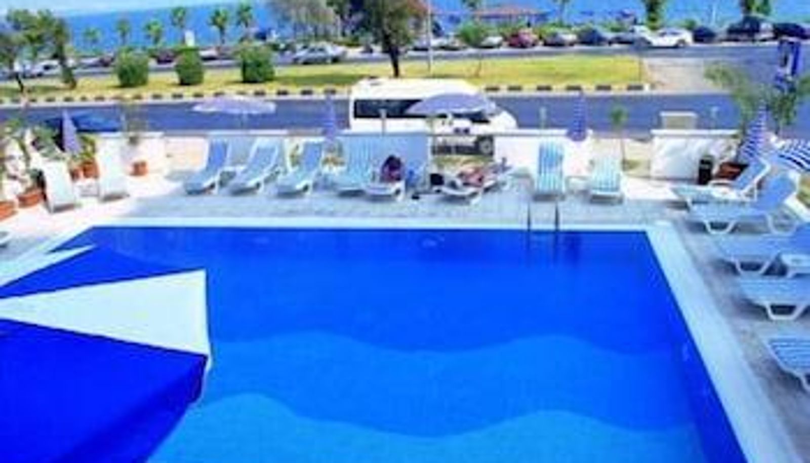 Pool - Perlamare Hotel
