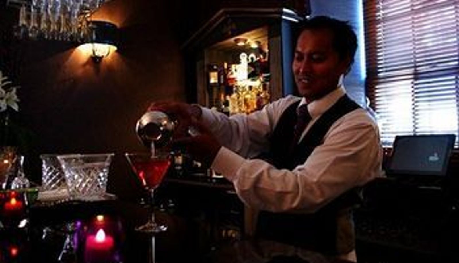 Bar - Aurora Boutique