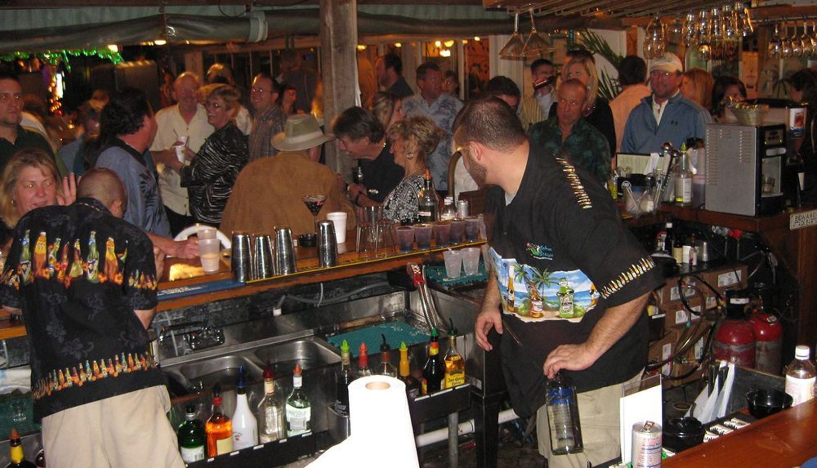 Bar - Cabana Breezes Suites