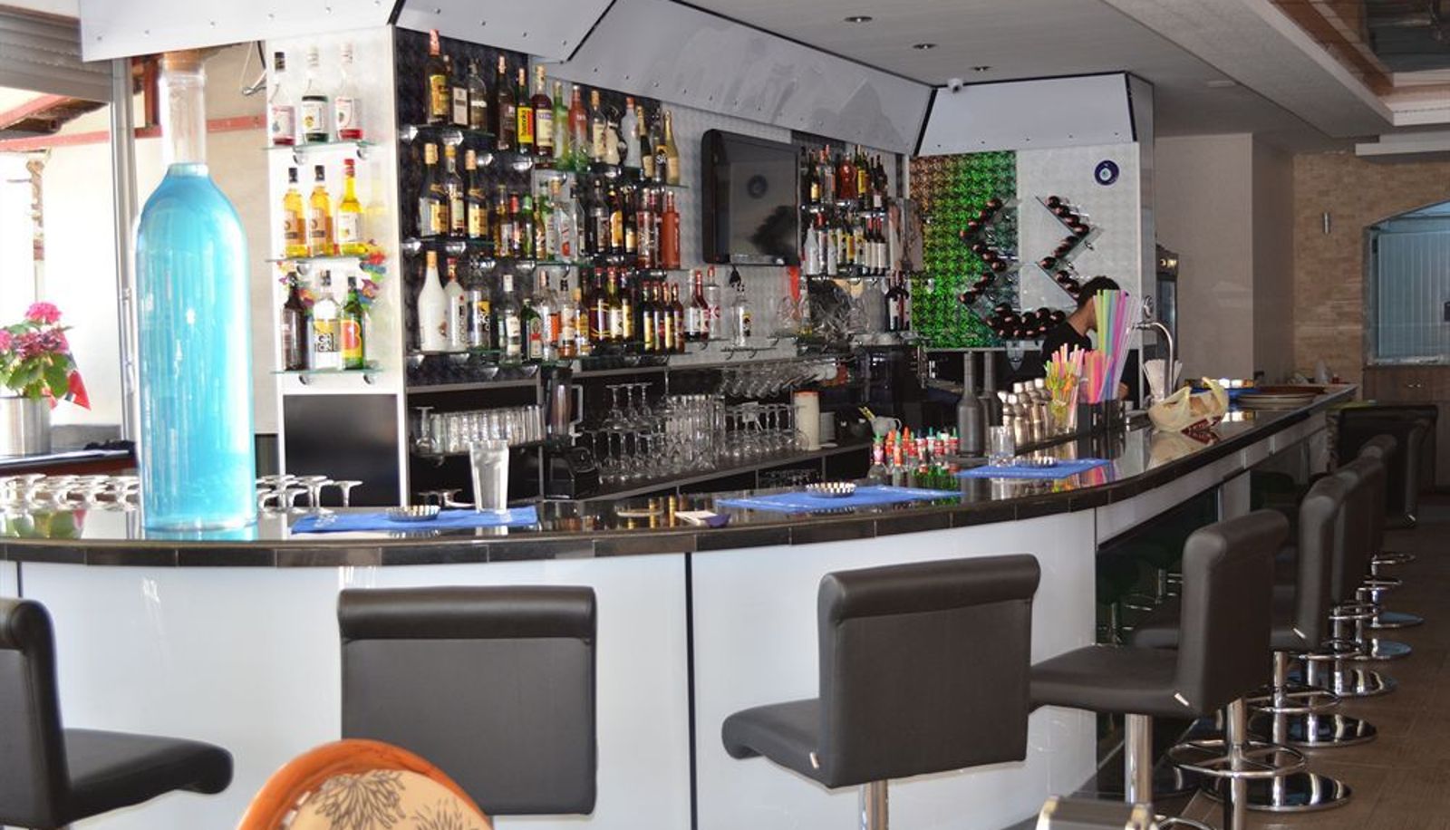 Bar - Mitos Apartment & Hotel