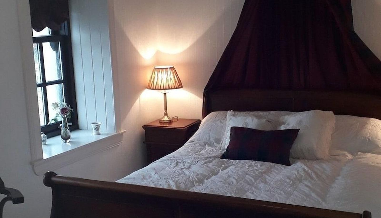 Standard room - The Old Library & Lodge