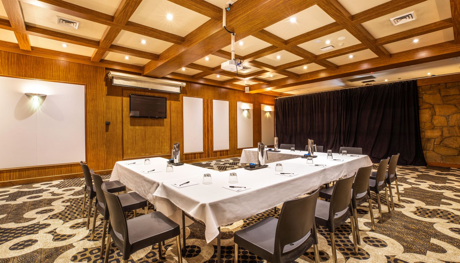 Sala de conferencias - Nightcap at the Ranch Hotel
