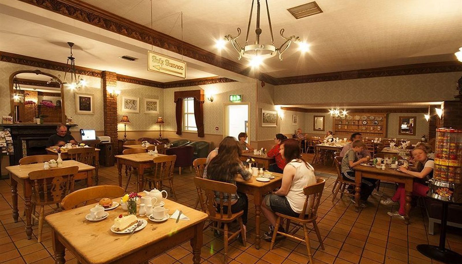 Cafetería/bistro - Dooly's Hotel