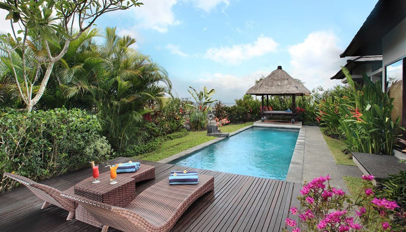 Piscina - The Bali Bay View