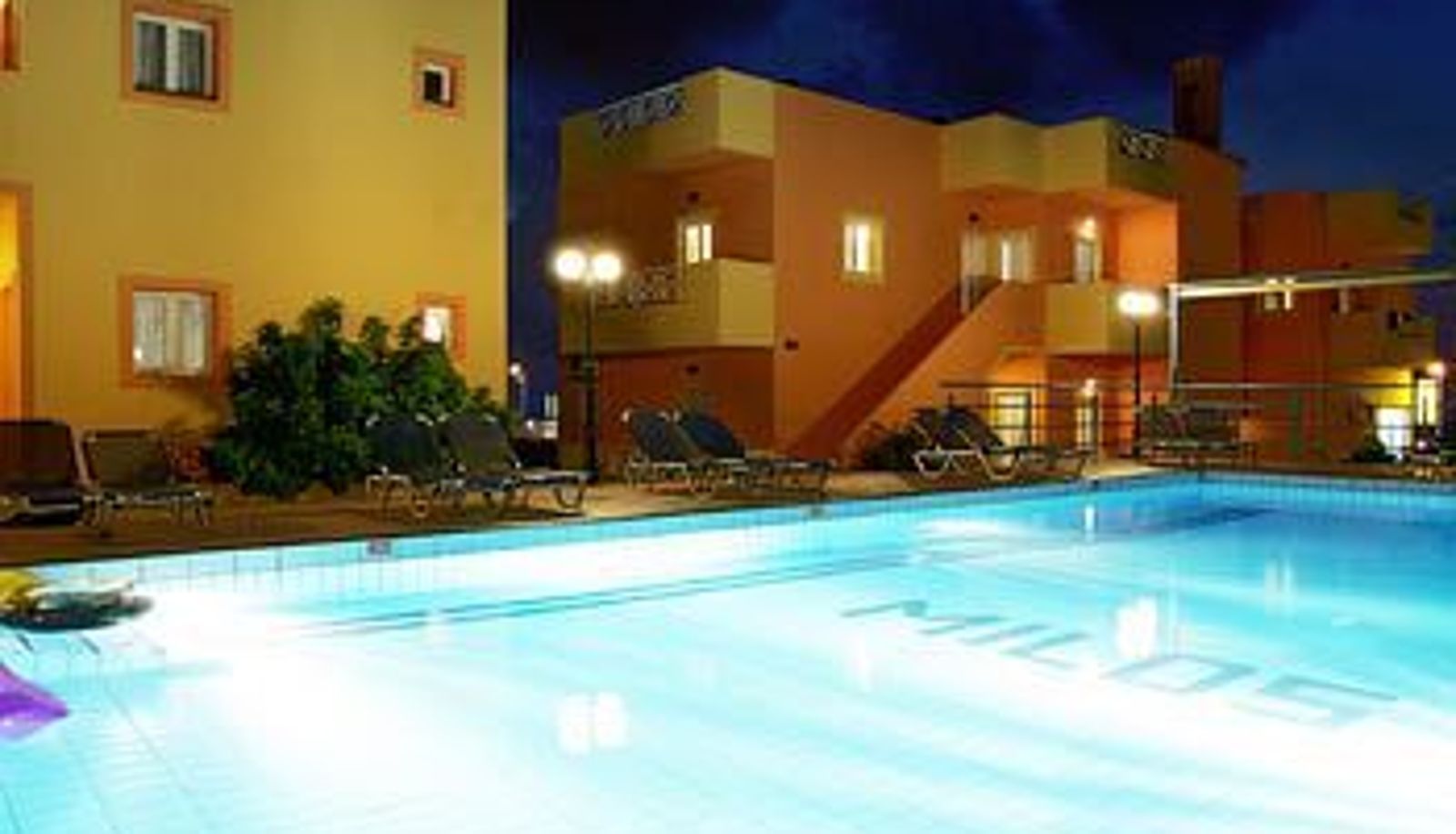 Pool - Mylos Apartments