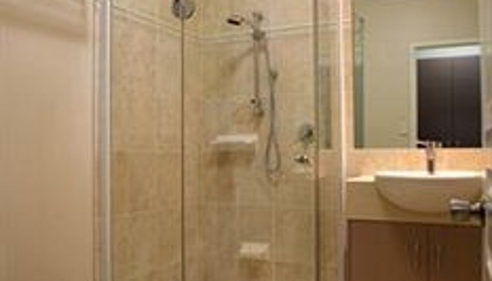 Bathroom - Emerald Executive Apartments