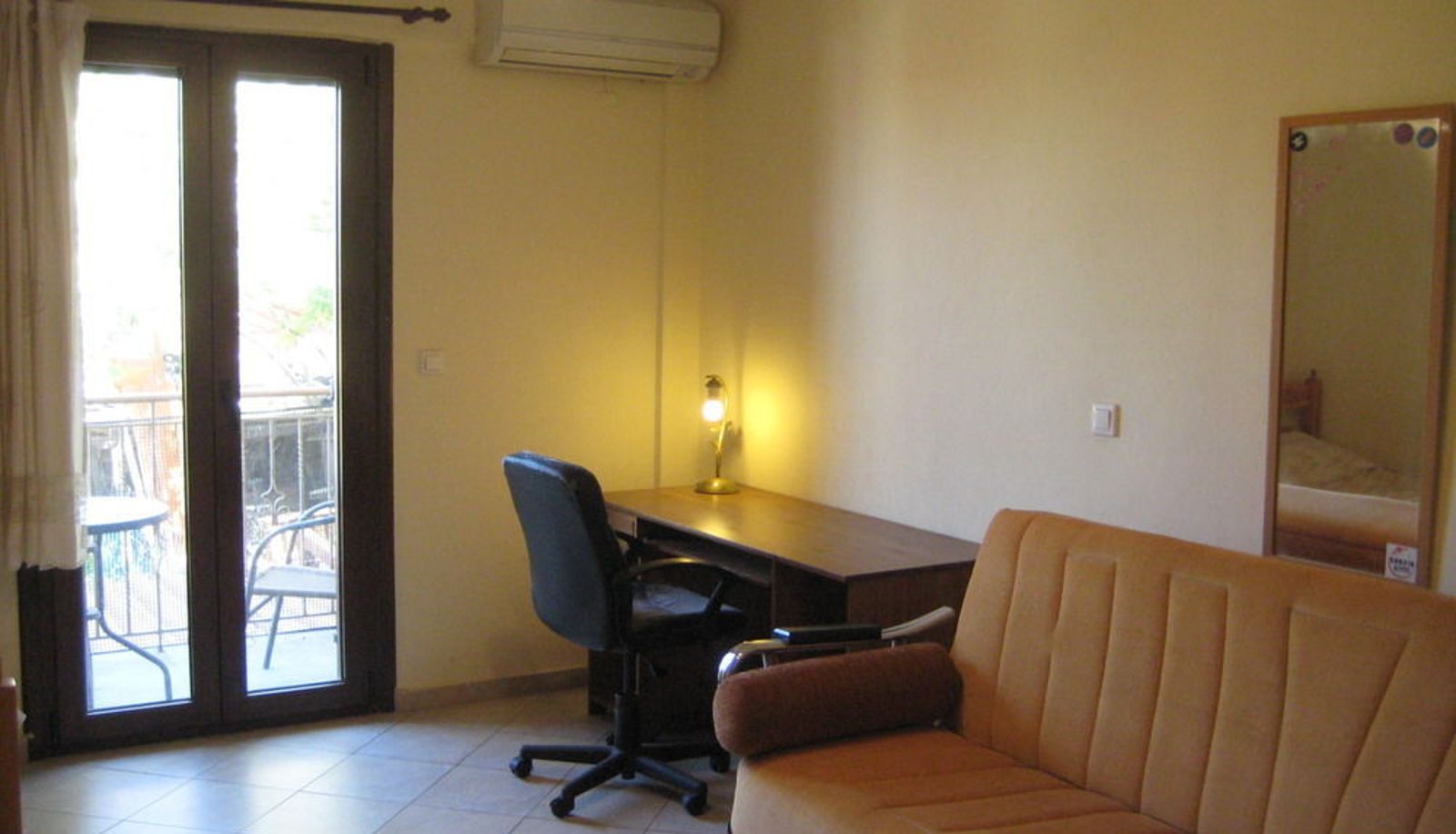 Información - Studios Arabas - Hostel
