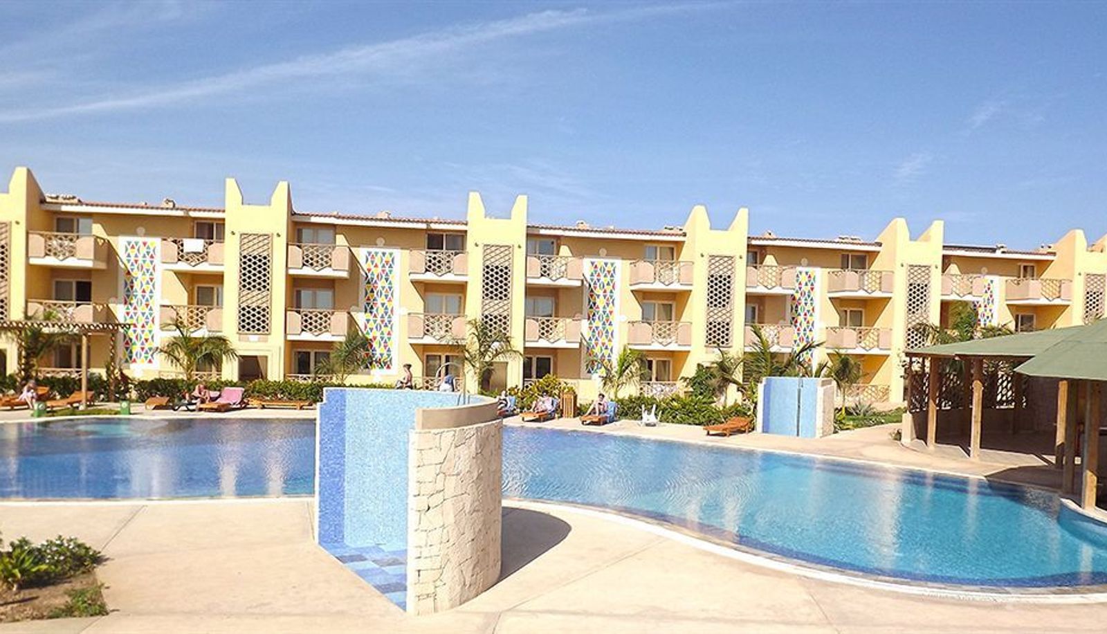 Pool - Djadsal Moradias & Tropical Resort
