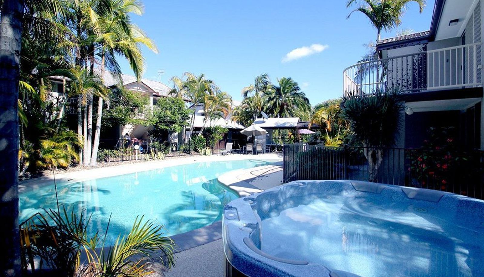 Piscina - Weyba Gardens Resort