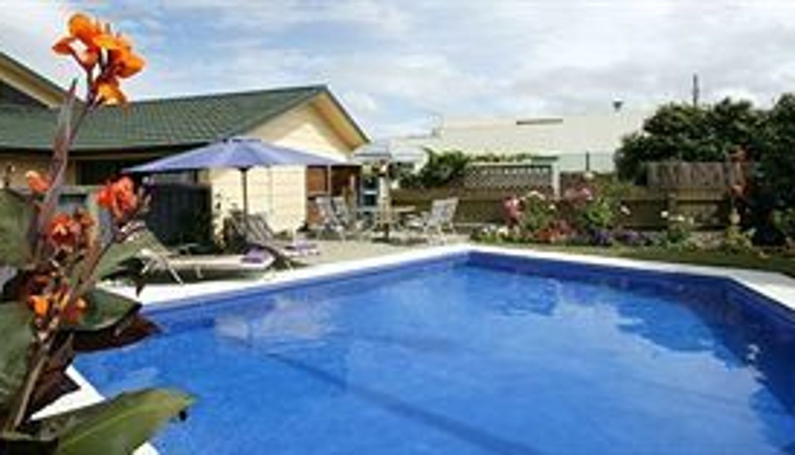 Piscina - Colonial Motel