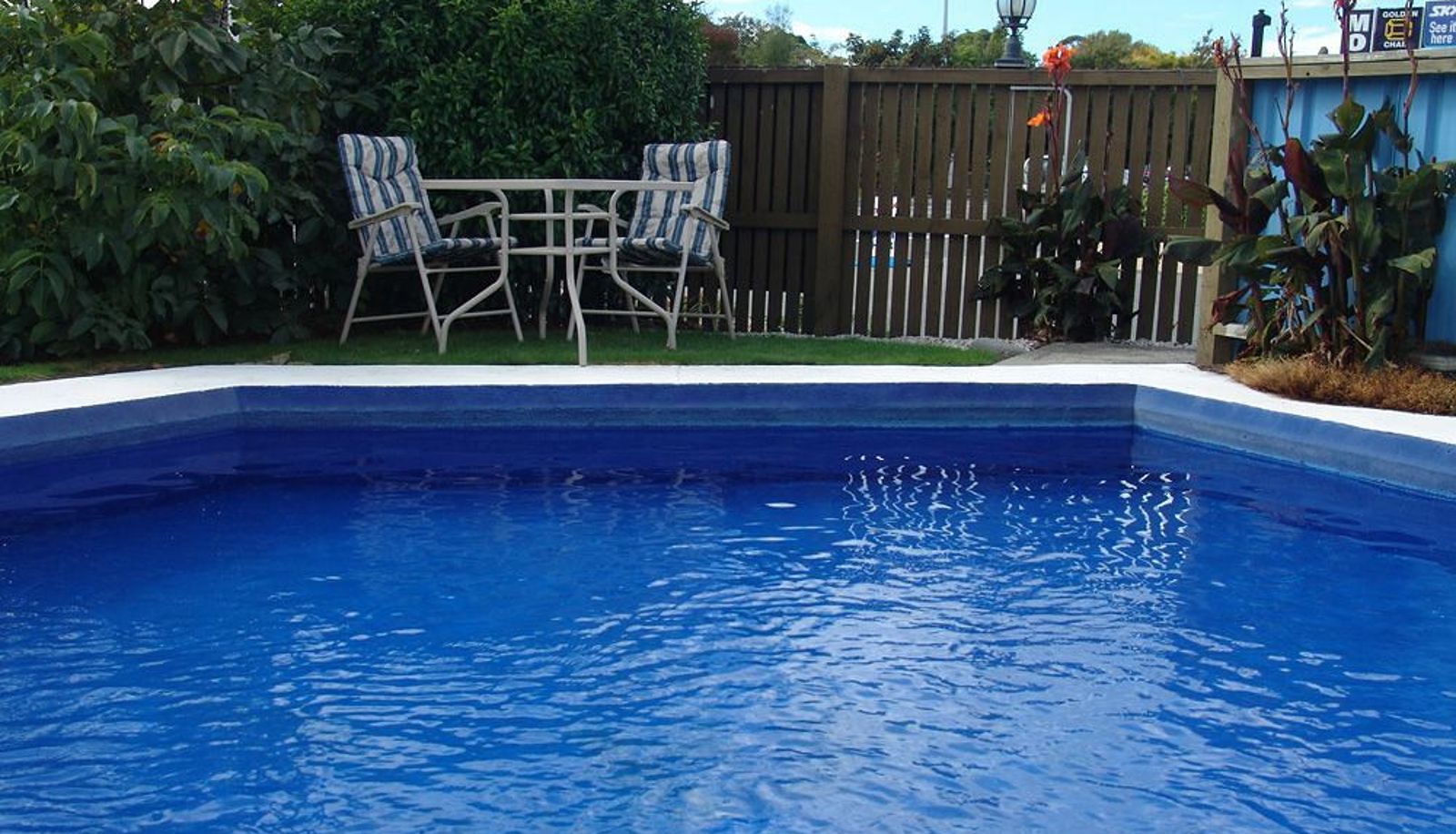 Piscina - Colonial Motel