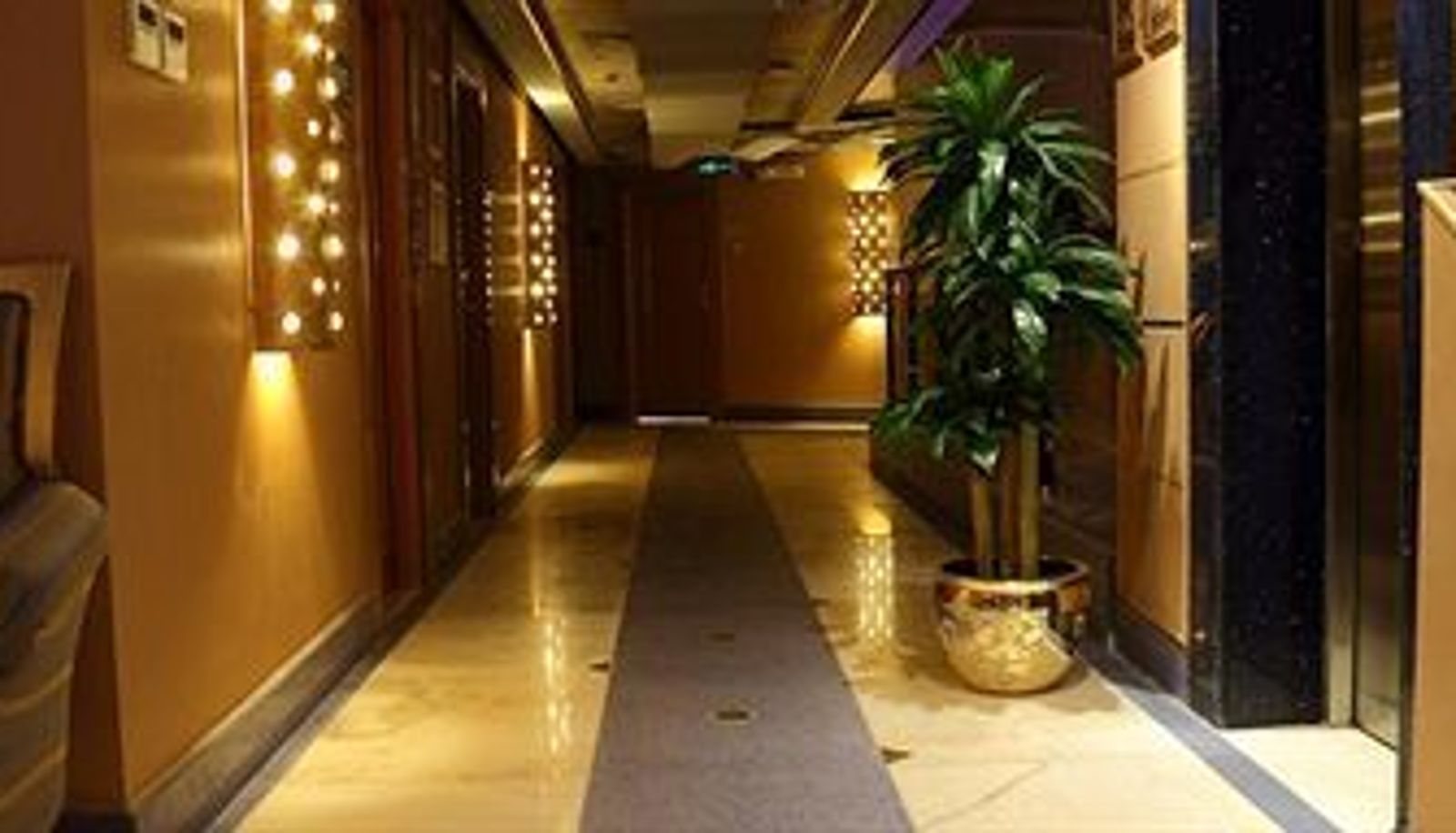 Hotel Innenbereich - Maali Hotel