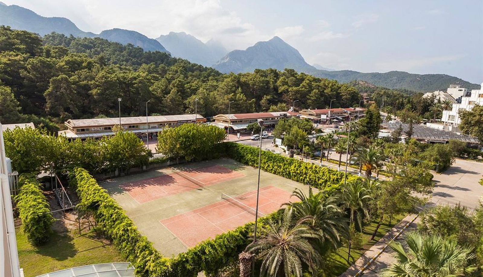 Tennisplatz - Majesty Club La Mer