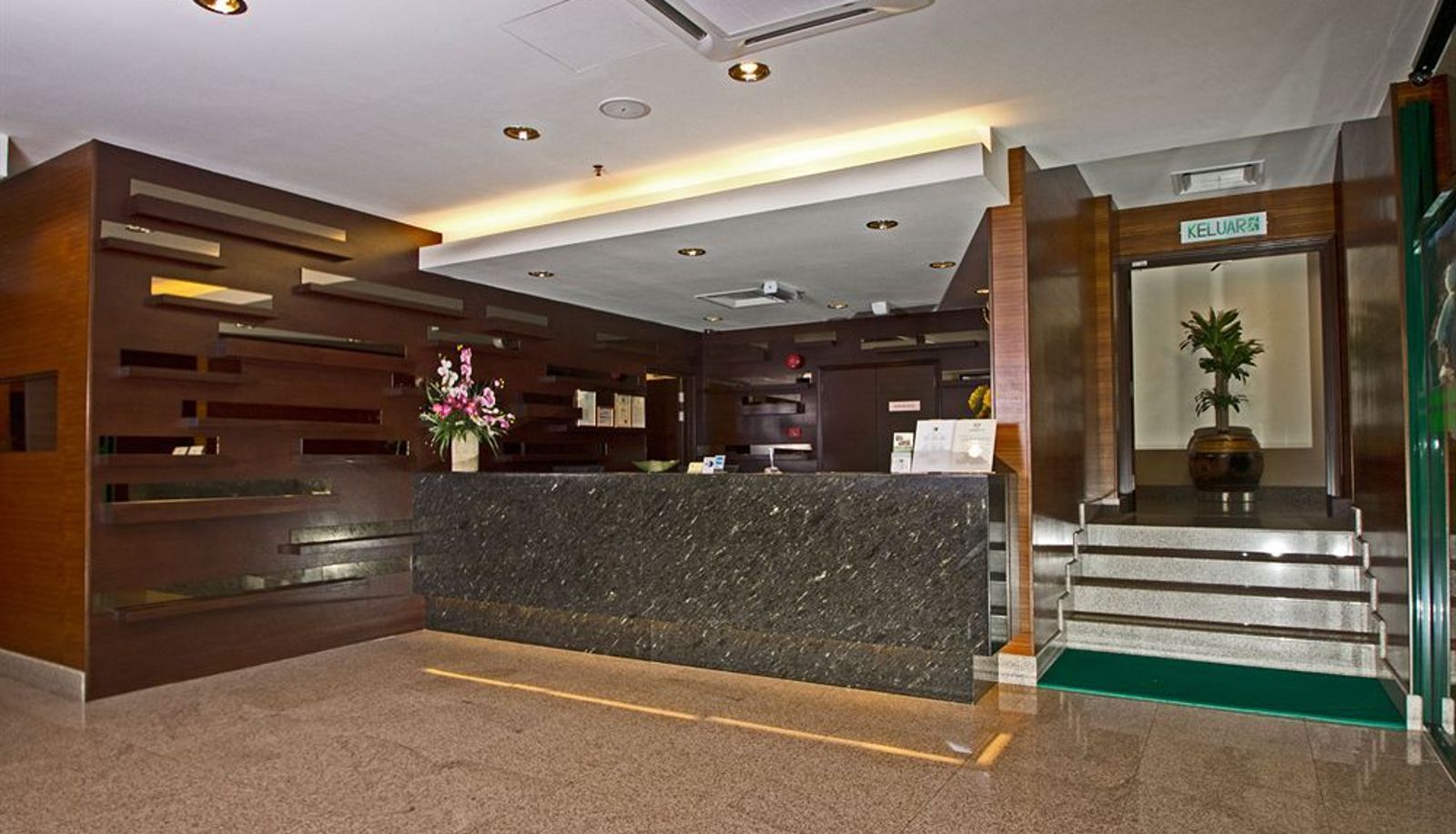 Reception - Leisure Inn