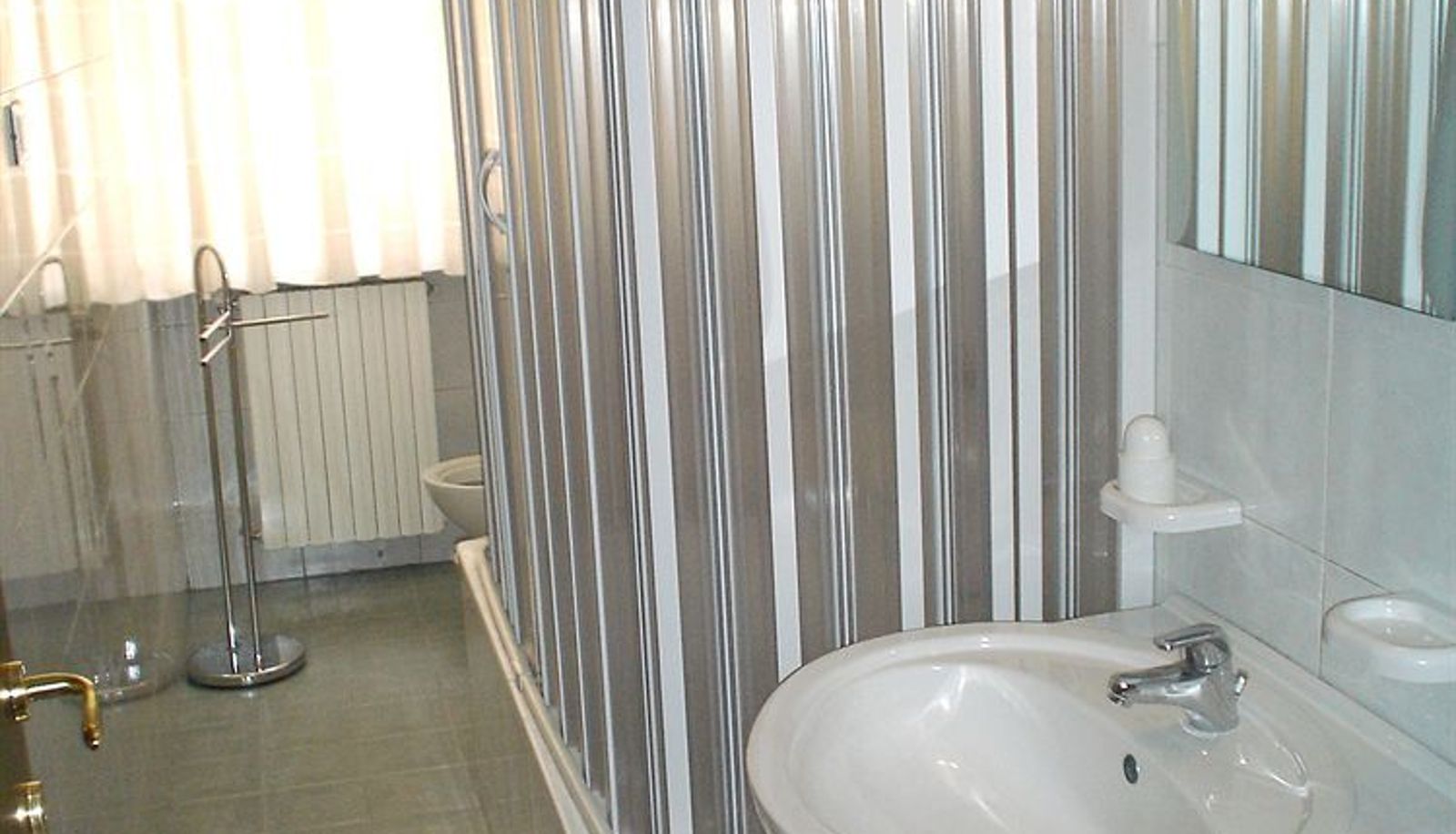 Bathroom - Santa Lucia