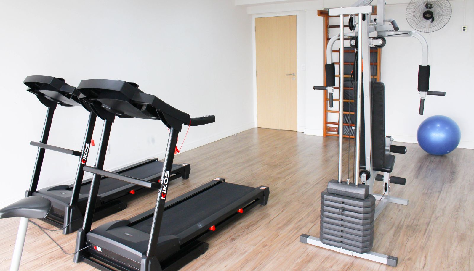 Fitnessraum - Assay Plaza