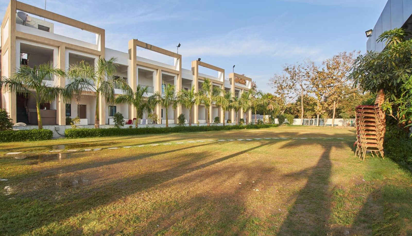 Info - Banyan Paradise Resort