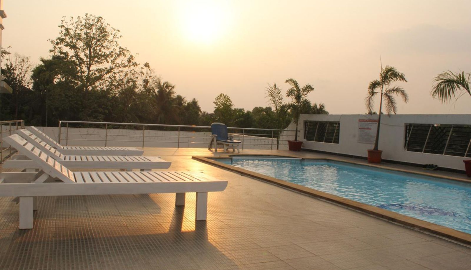 Info - Hotel Dewland
