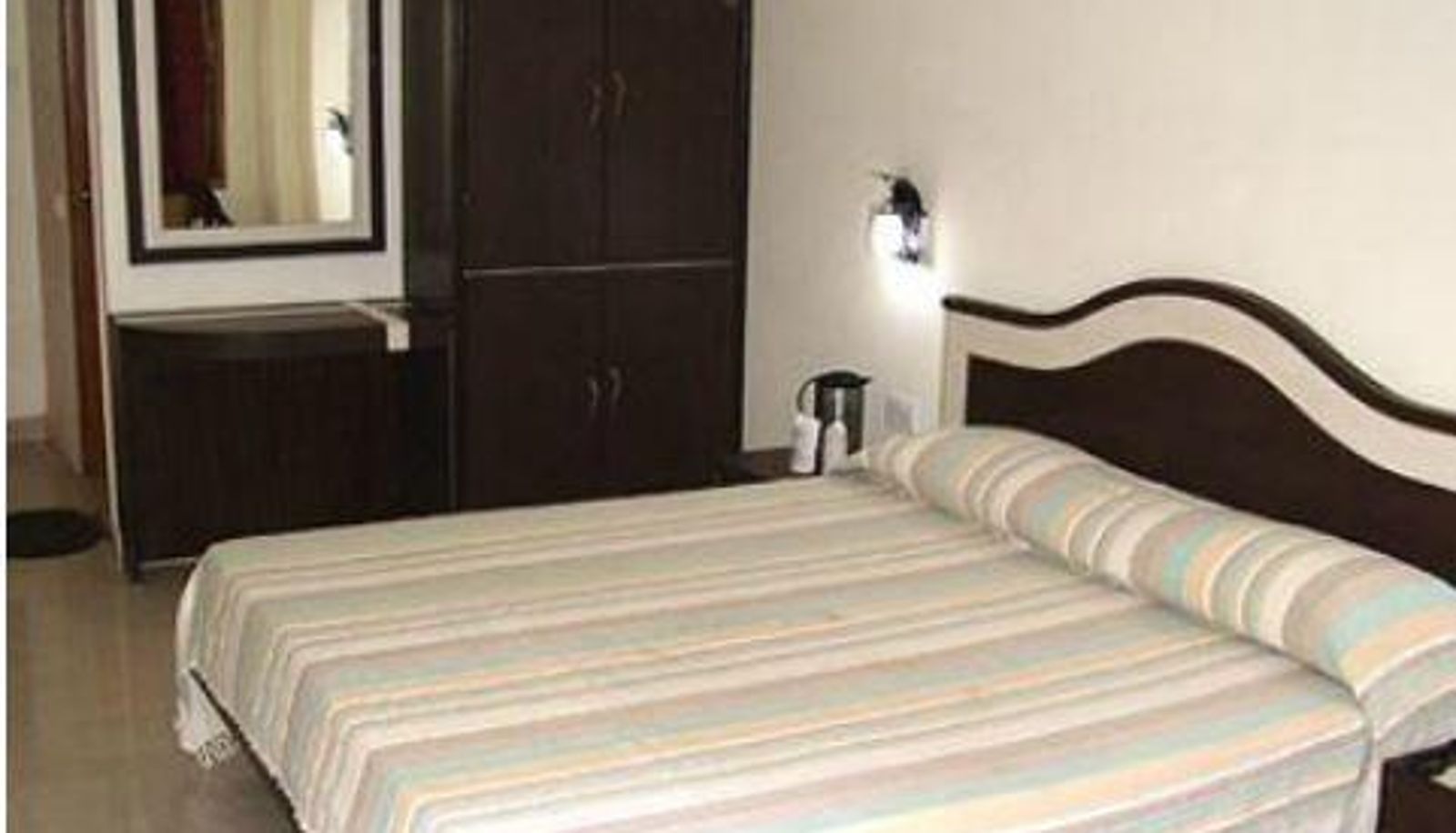 Info - Hotel Siddharth Paradise