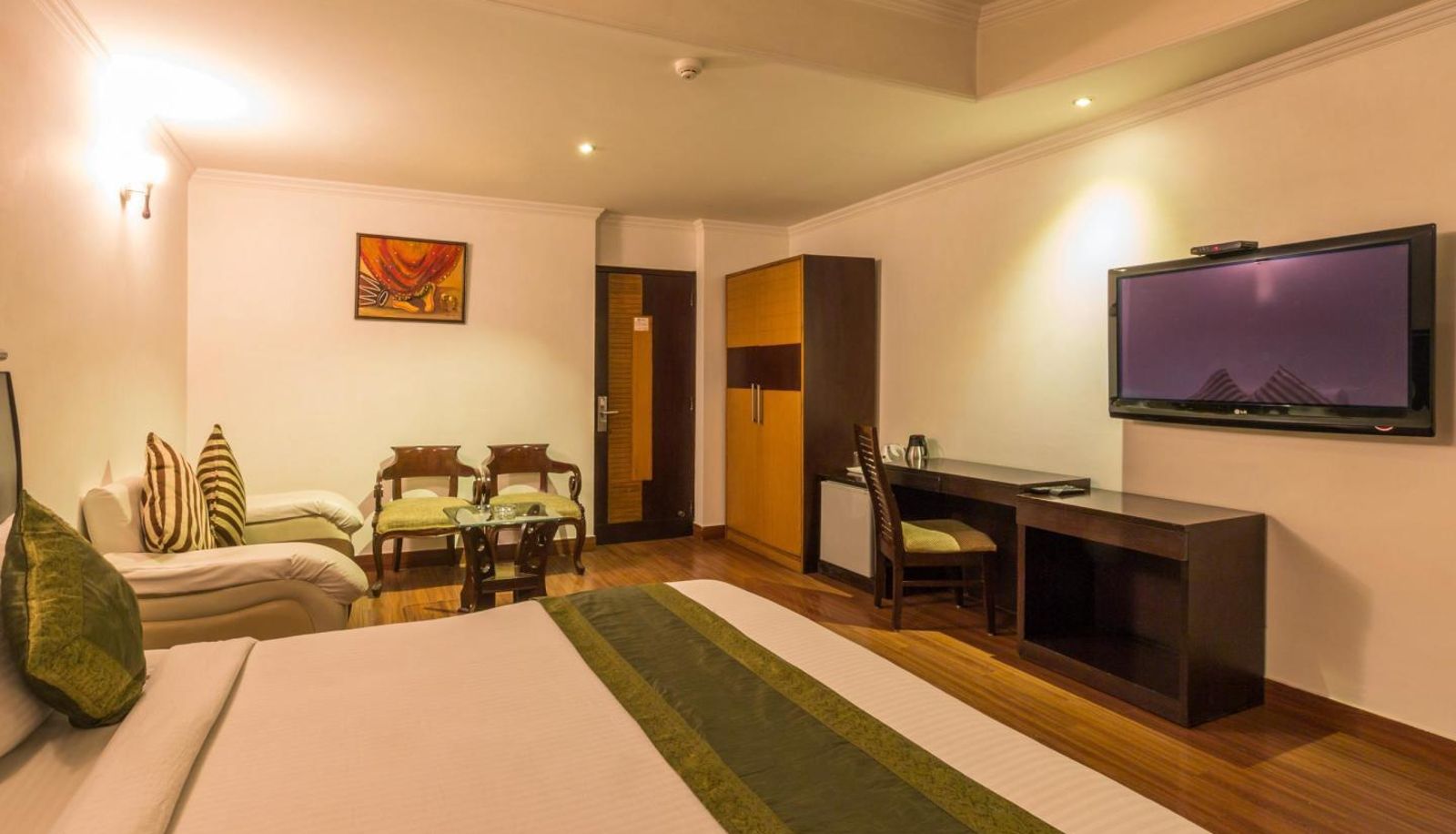 Info - Airport Hotel Grand