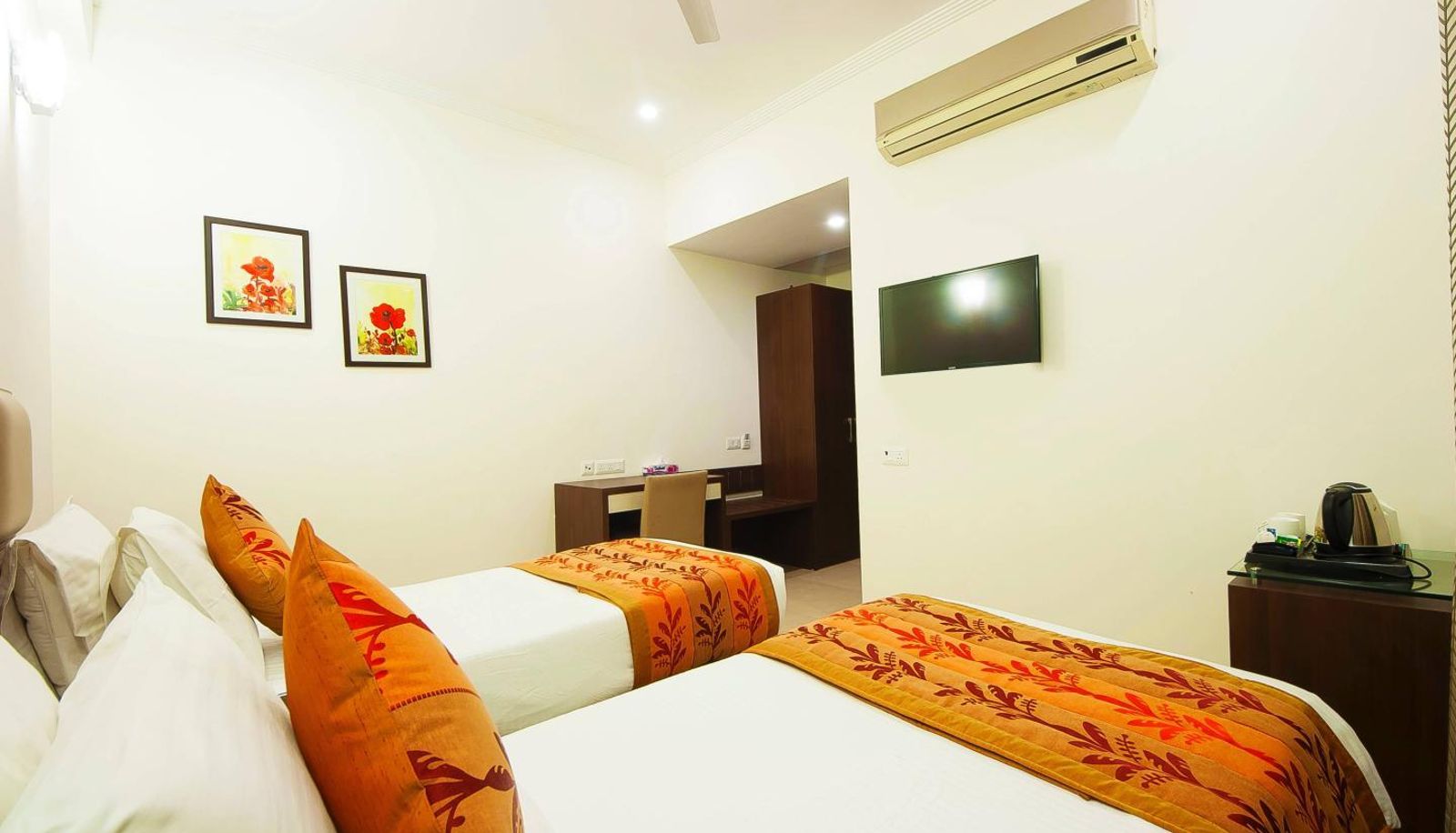 Chambre supérieure (simple) - Alpina Residency