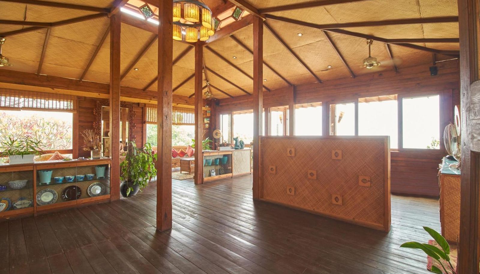 Info - Stonewater Eco Resort